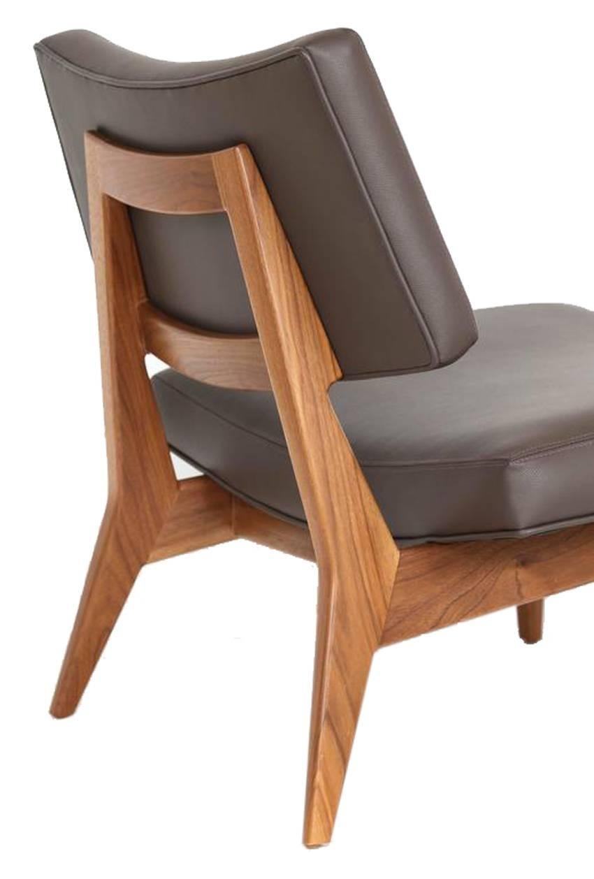 Jari Walnut Slipper Chair For Sale 3