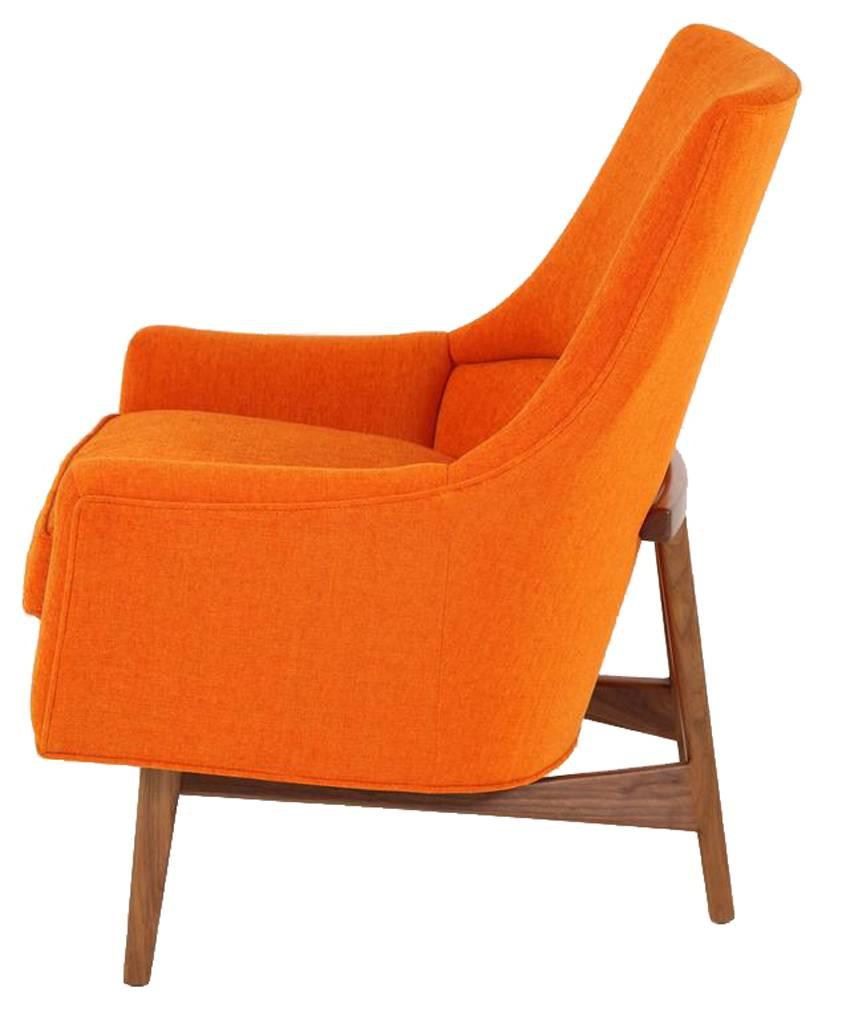 Contemporary Cedrick Walnut Base Lounge Chair For Sale