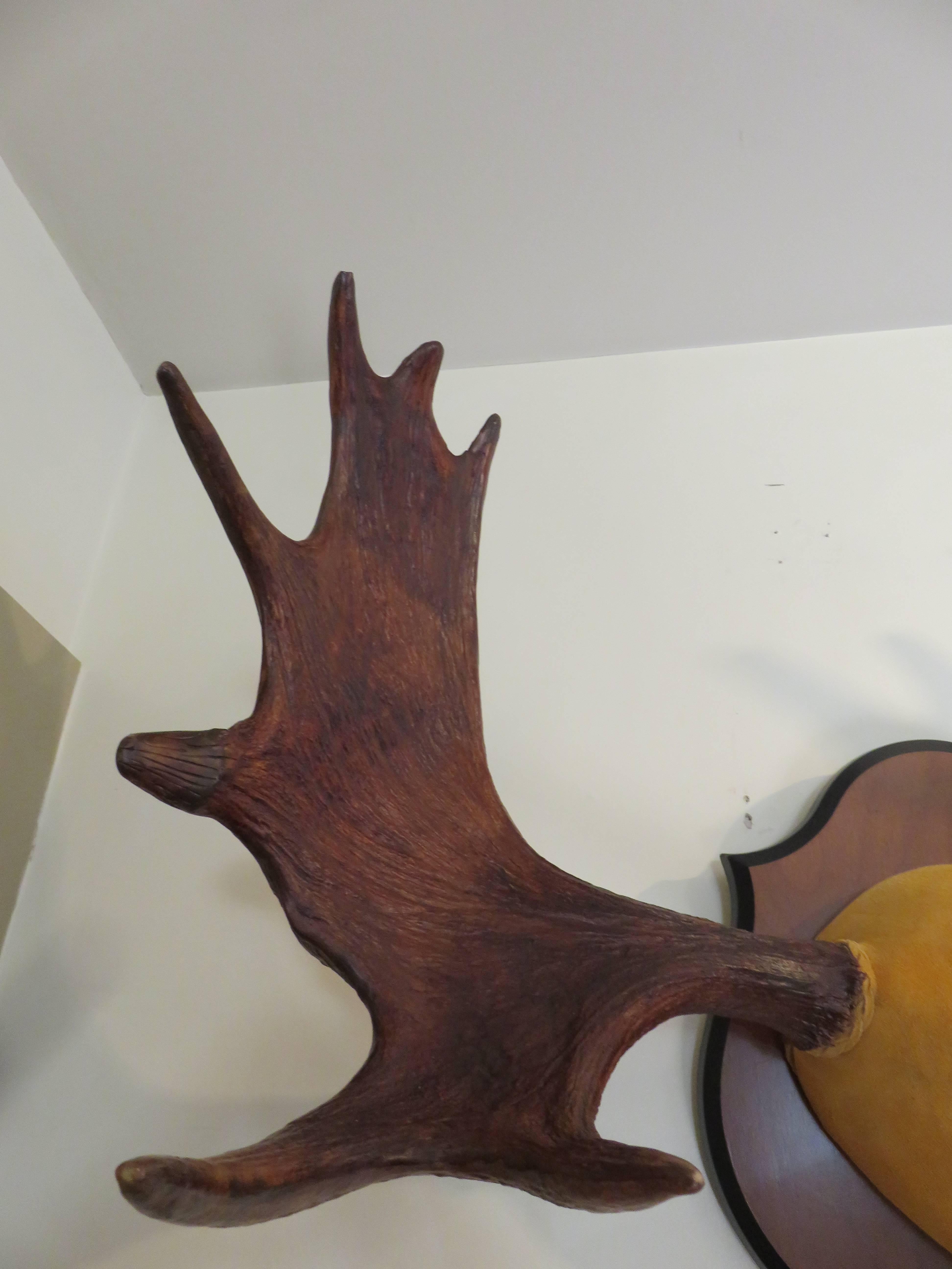 Large trophy quality large Moose Antlers, mounted on buck suede skin, nice semi-try and form. Excellent condition, Mid-Century.
One of several from a private collection.