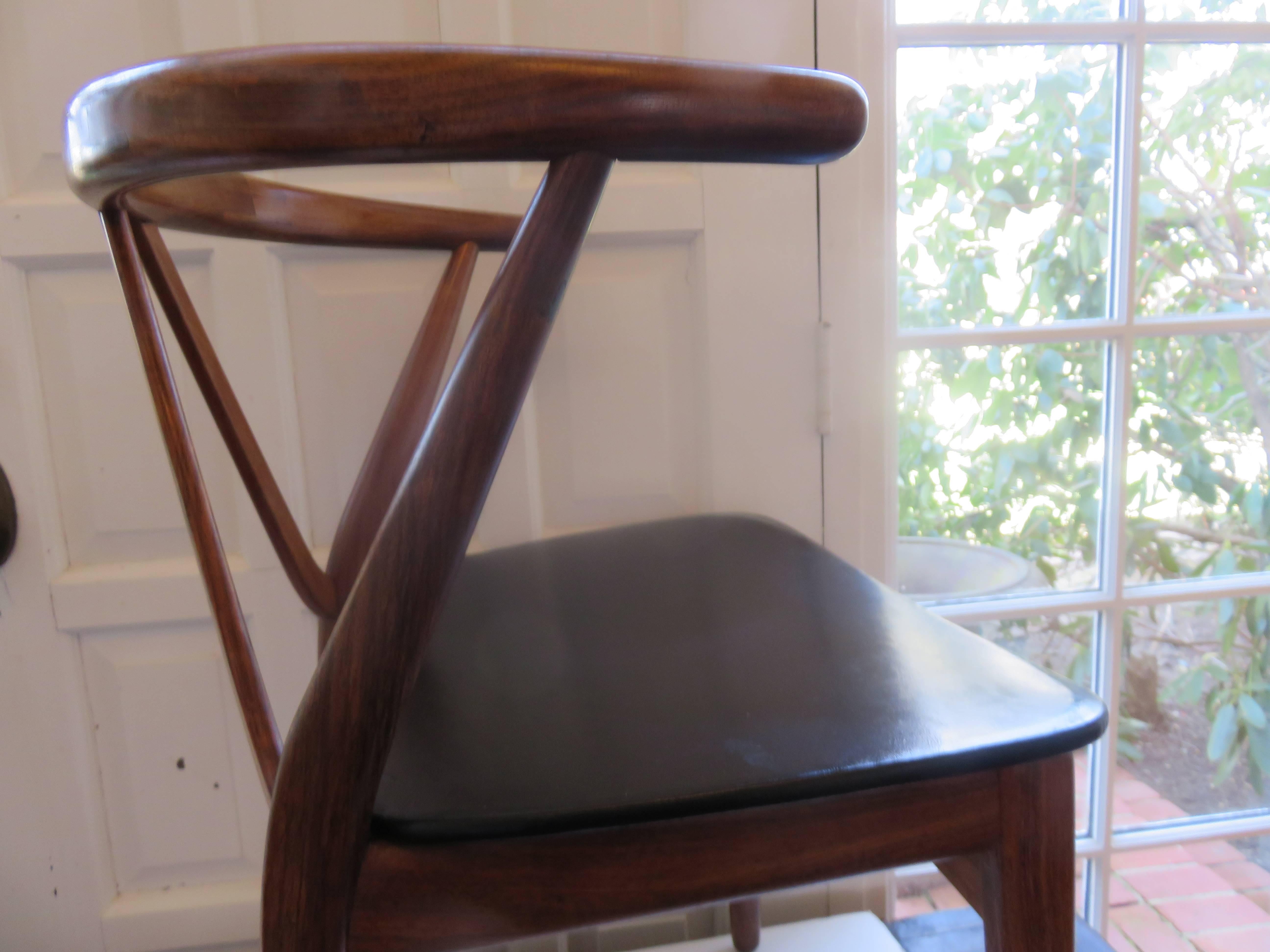 Mid-Century Danish Modern Chair by Henning Kjdaernulf for Bruno Hansen In Excellent Condition In Bellport, NY