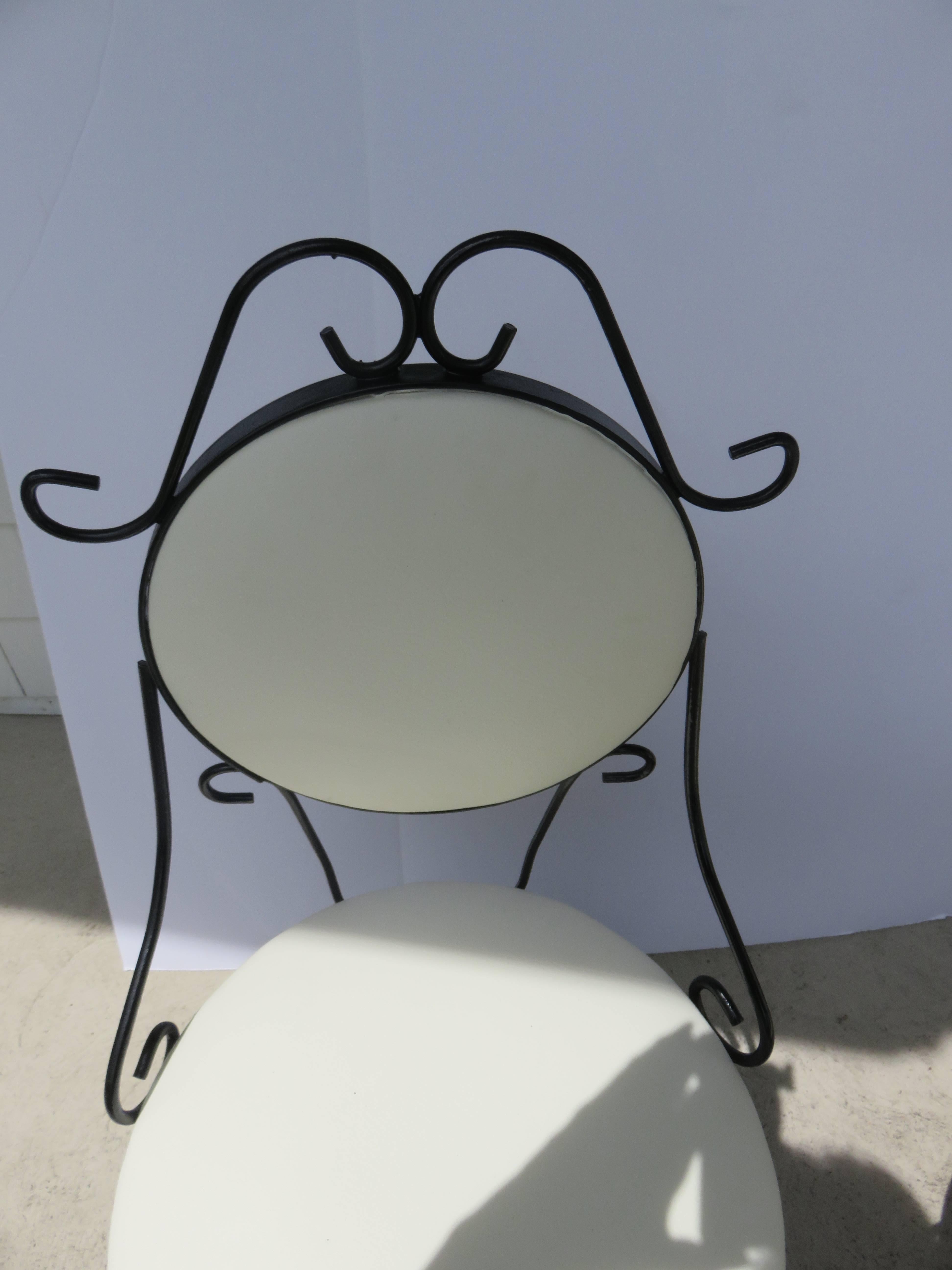 Woodard Mid-Century, 1950-1950, Bistro Set In Excellent Condition In Bellport, NY