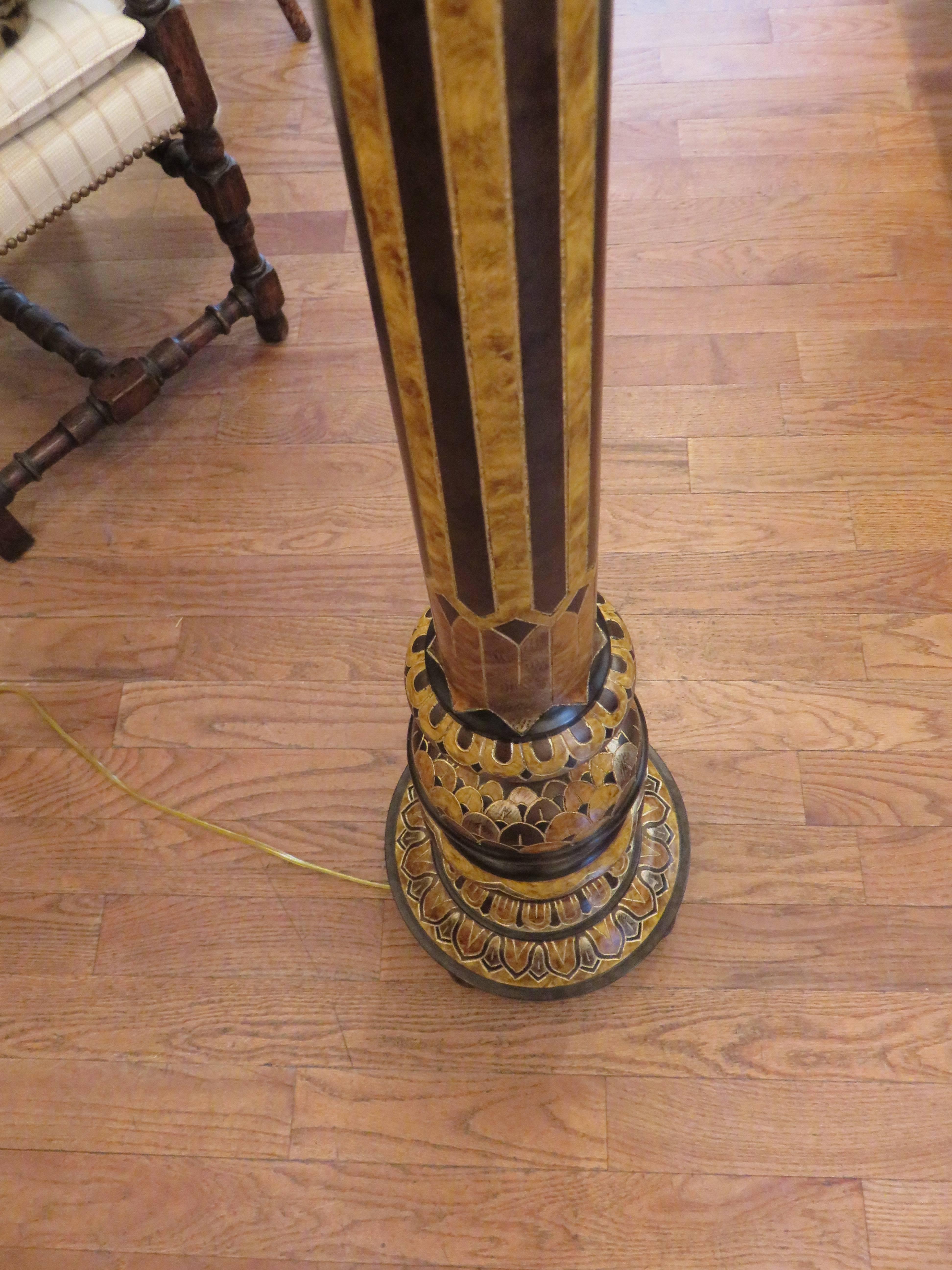 20th Century Hand-Carved Classical English  Decorated Floor Lamp