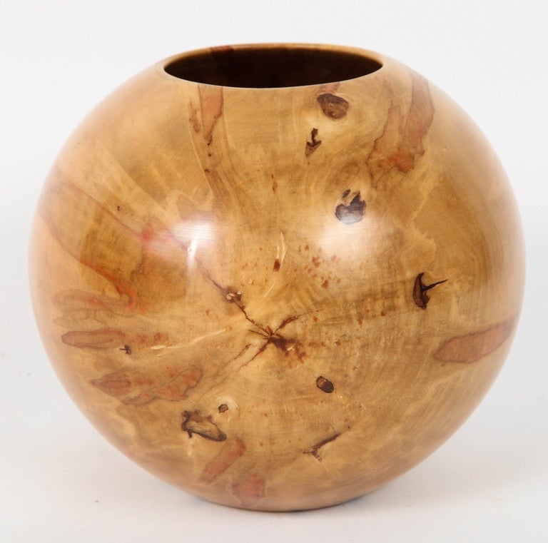 Ash Leaf Maple Vessel by Philip Moulthrop In Excellent Condition In New York, NY