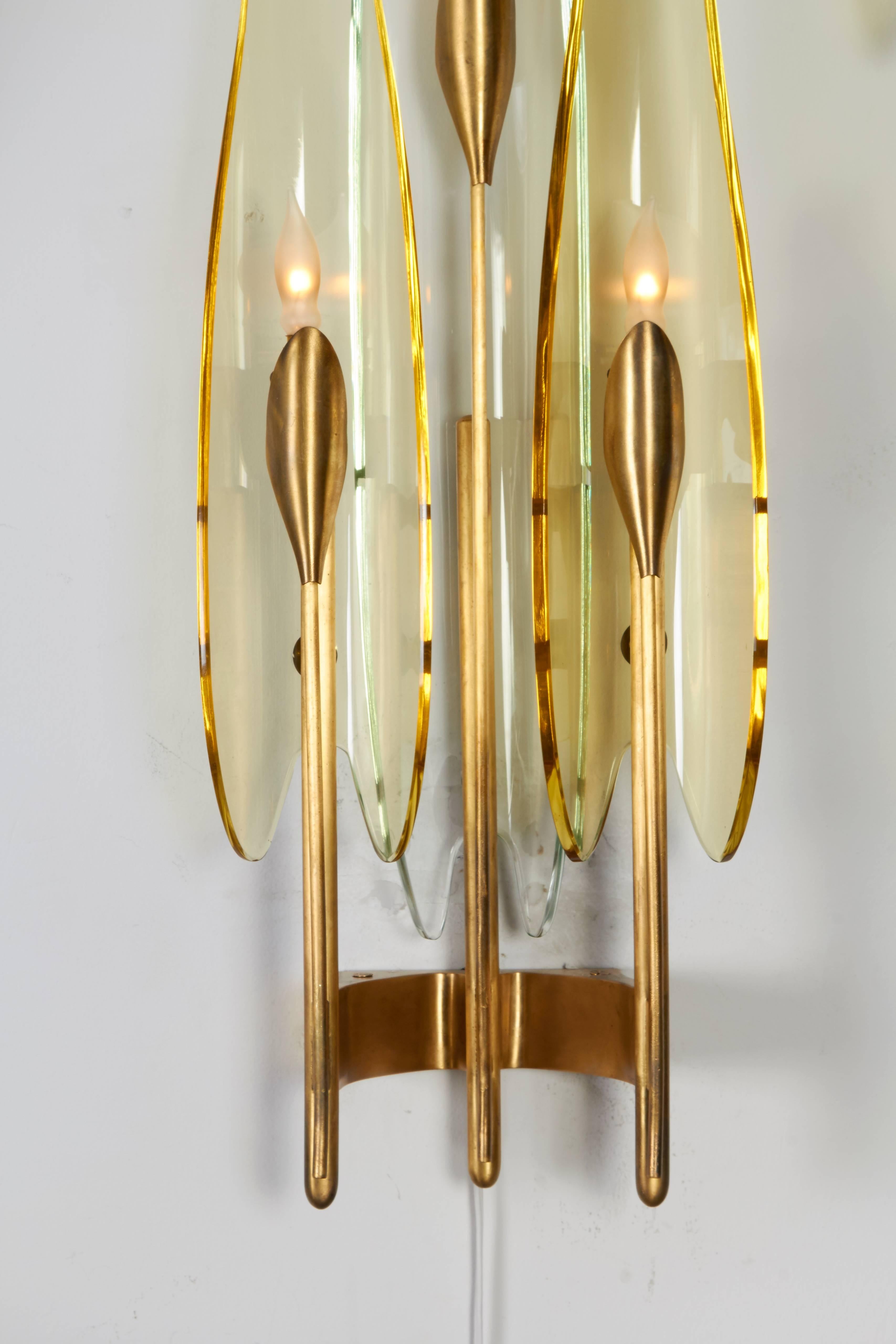 Stunning Pair of Dahlia Sconces by Fontana Arte In Excellent Condition In New York, NY