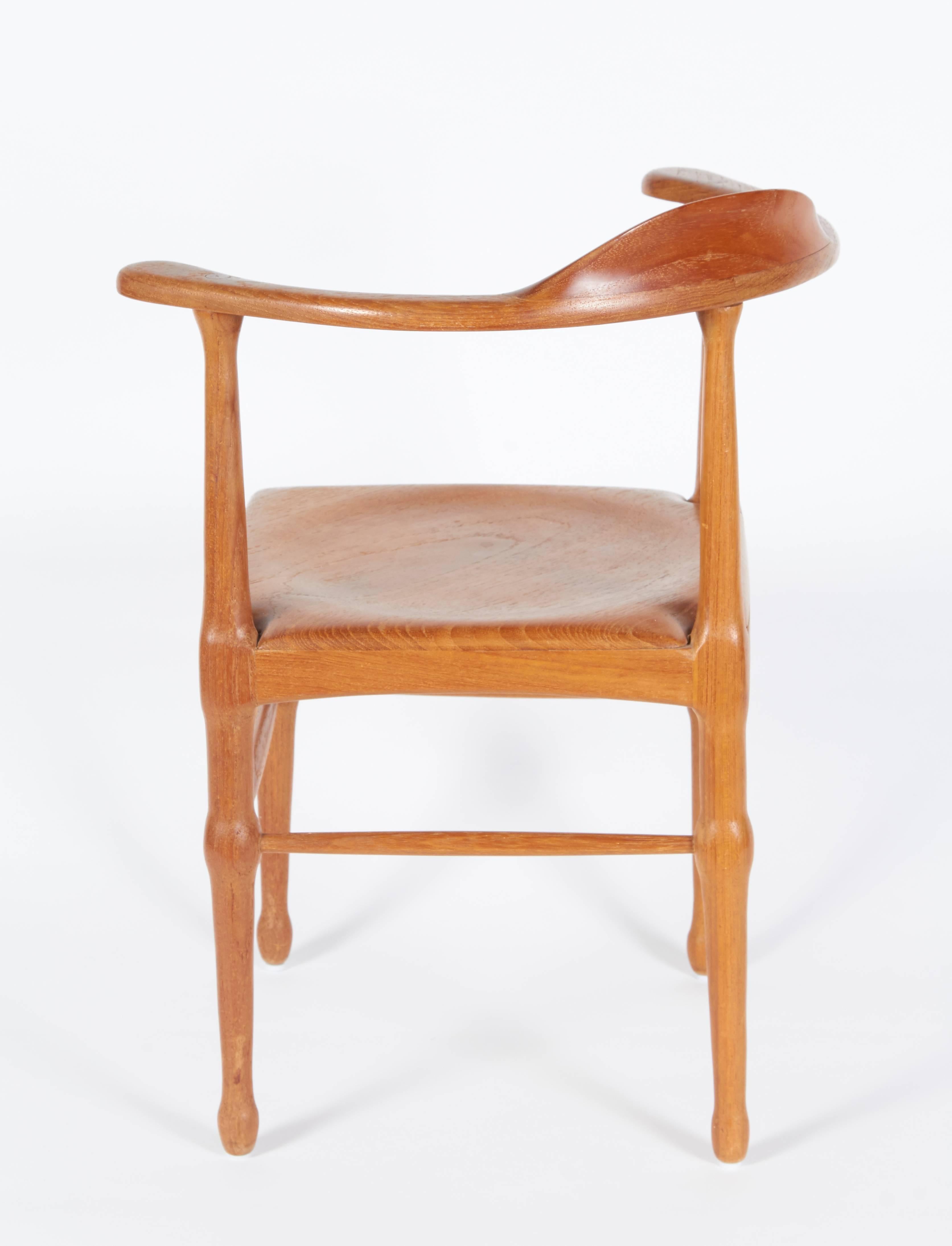 Danois Modèle vintage de fauteuil d'angle danois du milieu du siècle dernier en vente