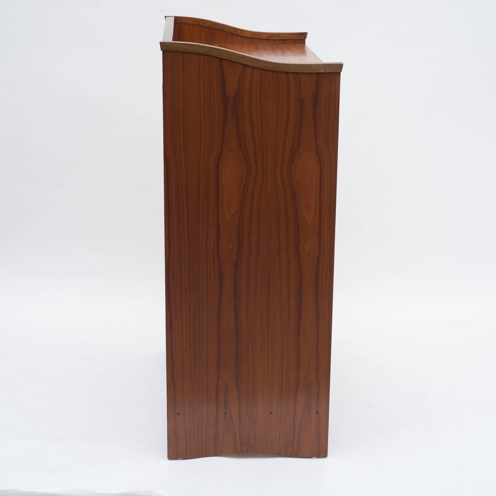 American George Nakashima Walnut Tall Chest of Drawers for Widdicomb, USA, 1960s