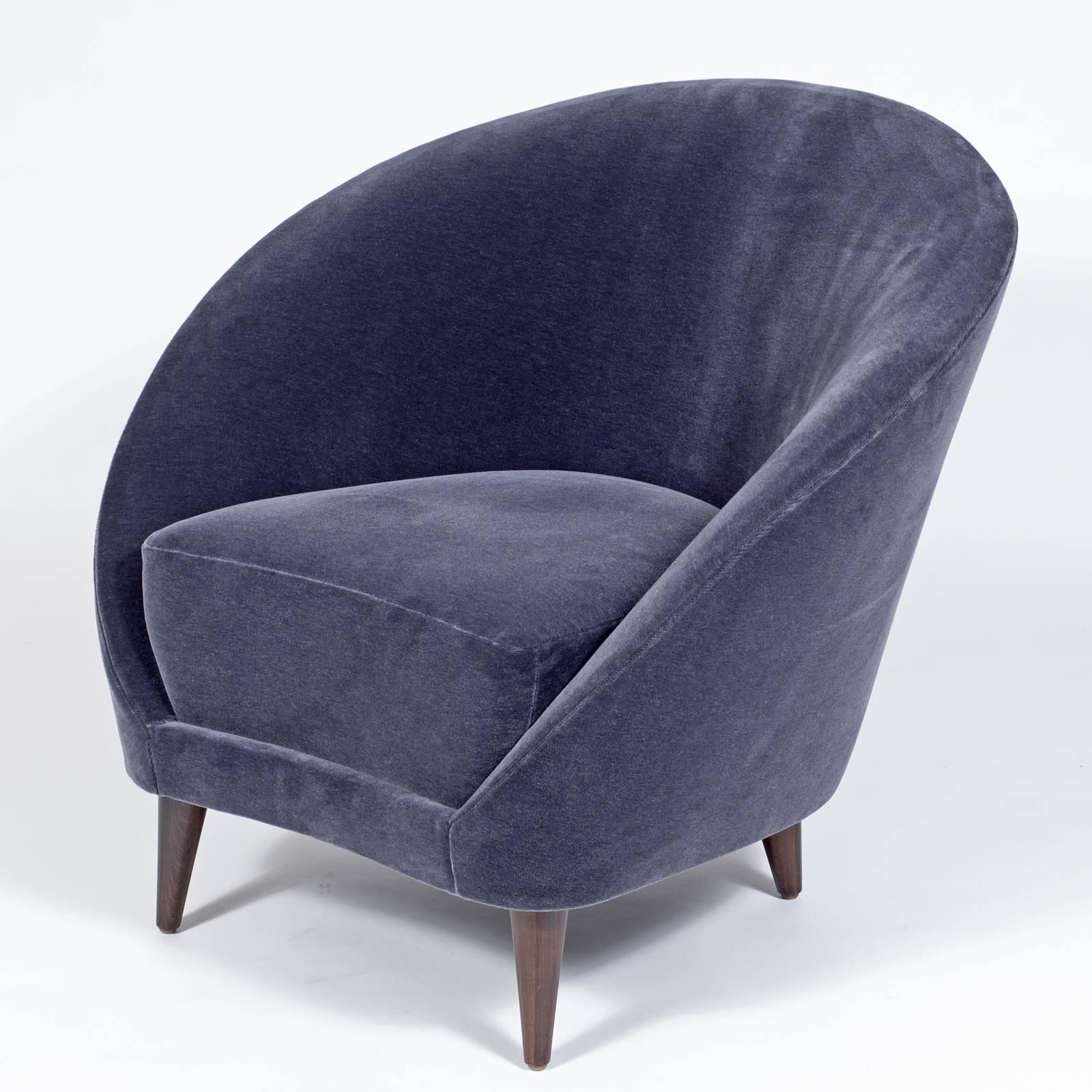 Mid-Century Modern Pair of Gray Mohair Mid-Century Italian Style Lounge Chairs