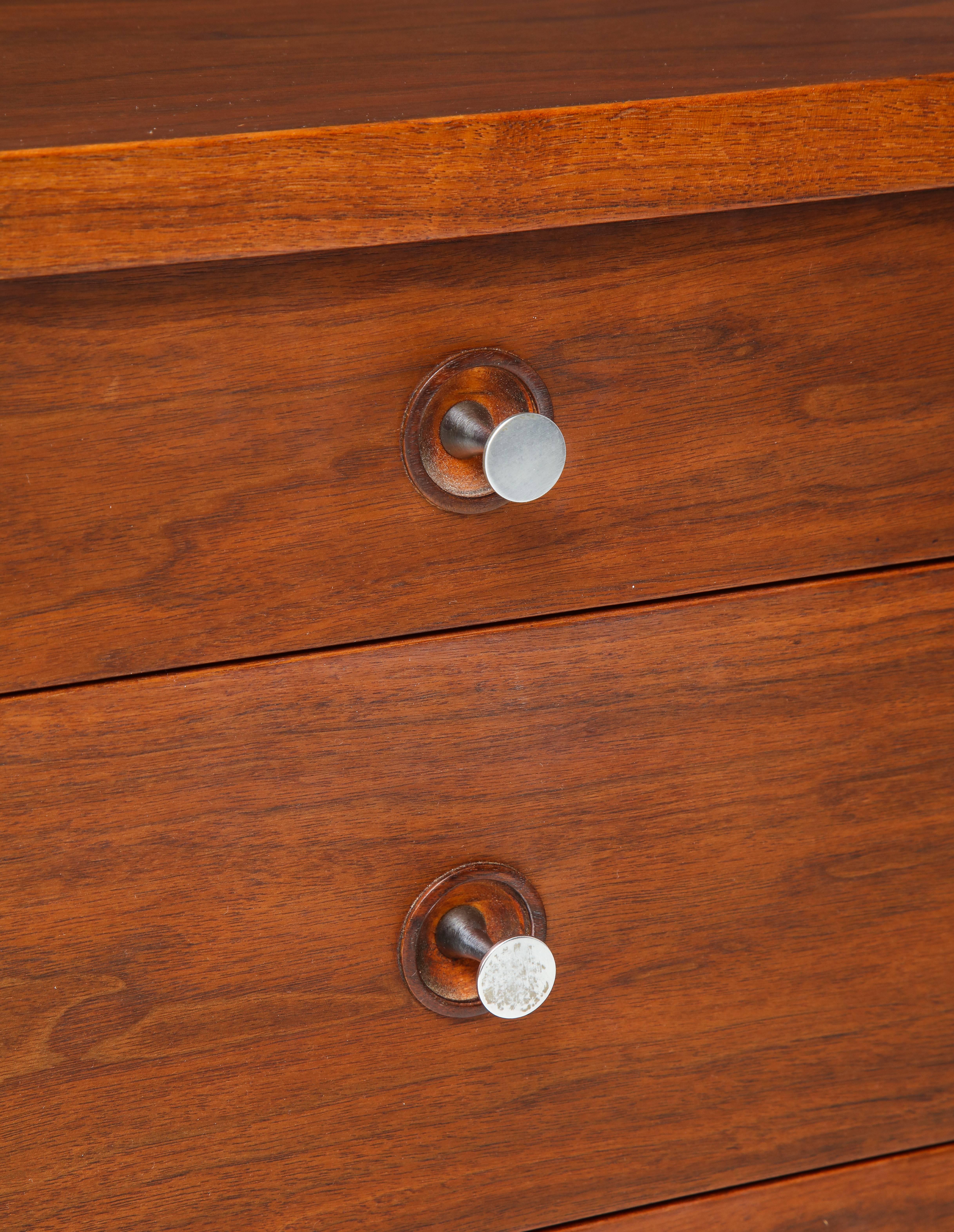 Paul McCobb Mid-Century Walnut Chest of Drawers or Sideboard, USA, 1960s 2
