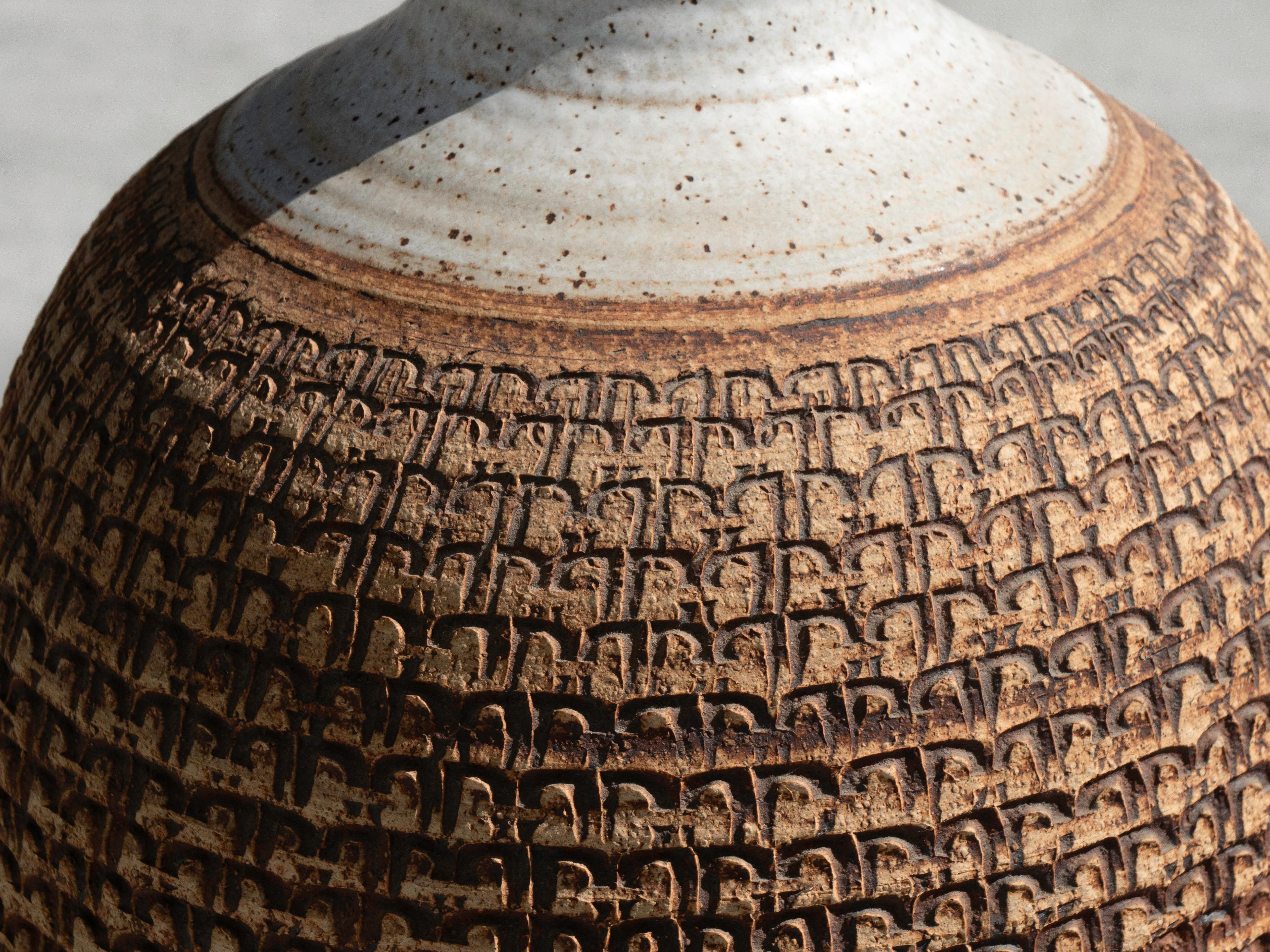 American Bob Kinzie Large Stoneware Table Lamp for Affiliated Craftsmen, Circa 1960's For Sale