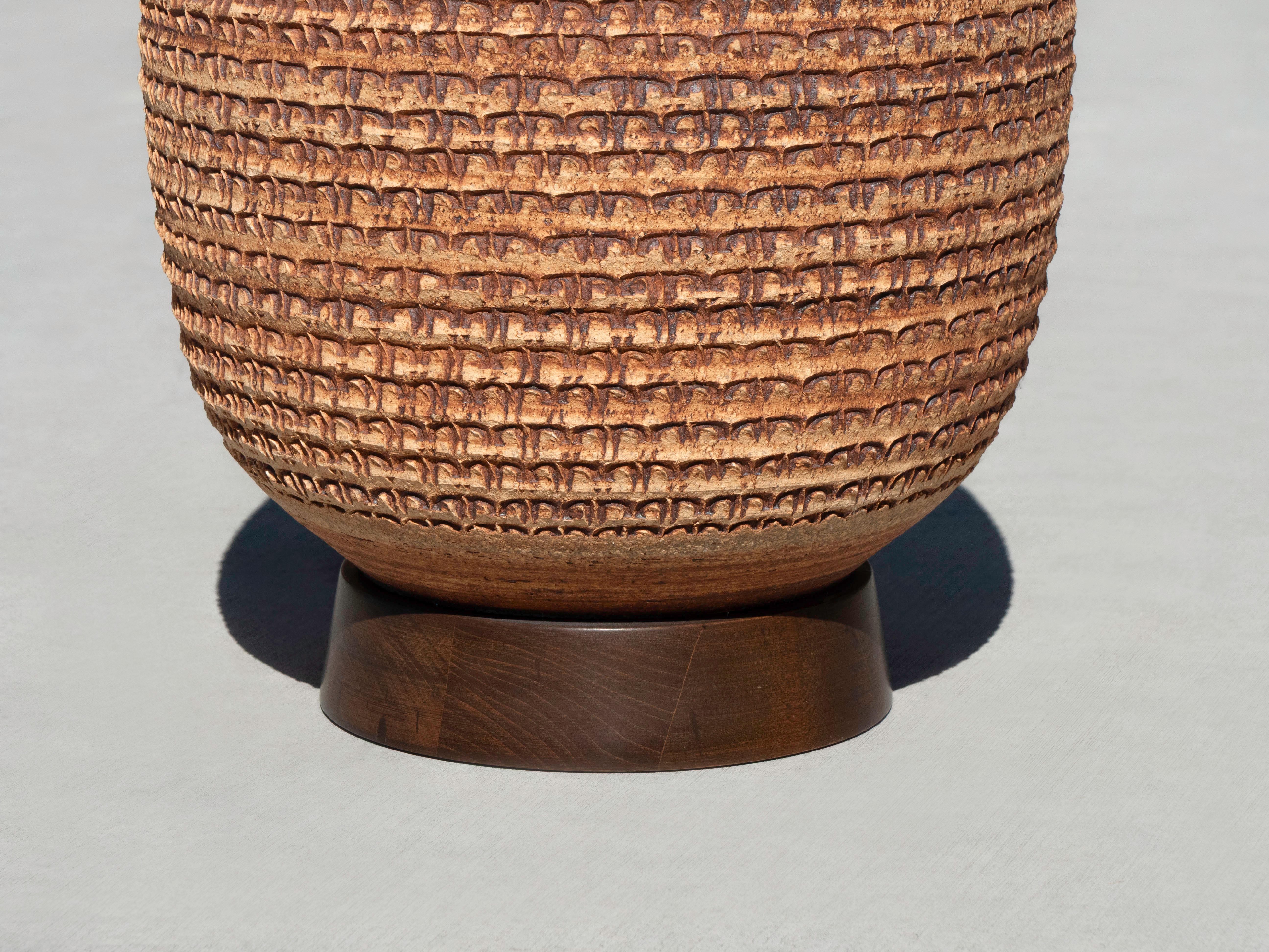 Bob Kinzie Large Stoneware Table Lamp for Affiliated Craftsmen, Circa 1960's For Sale 3