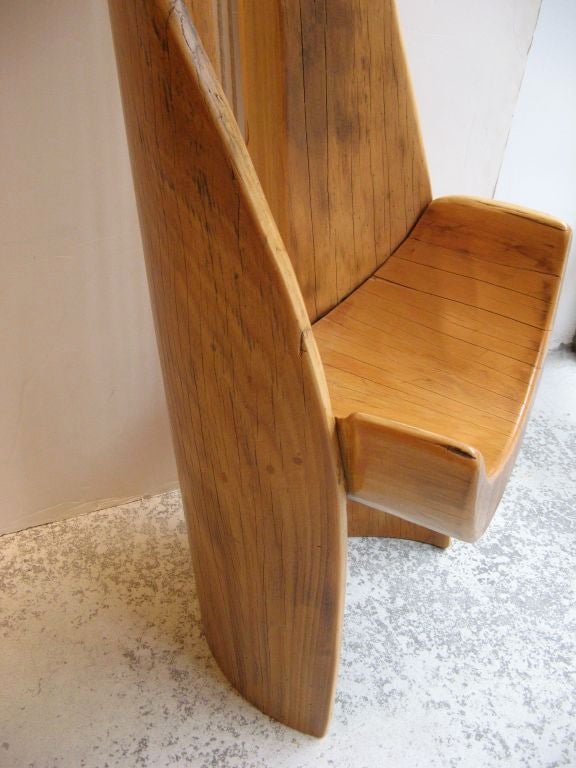 Brazilian Organic Sculptural Chair Carved from Pequi Tree, circa 2000 (Brasilianisch) im Angebot