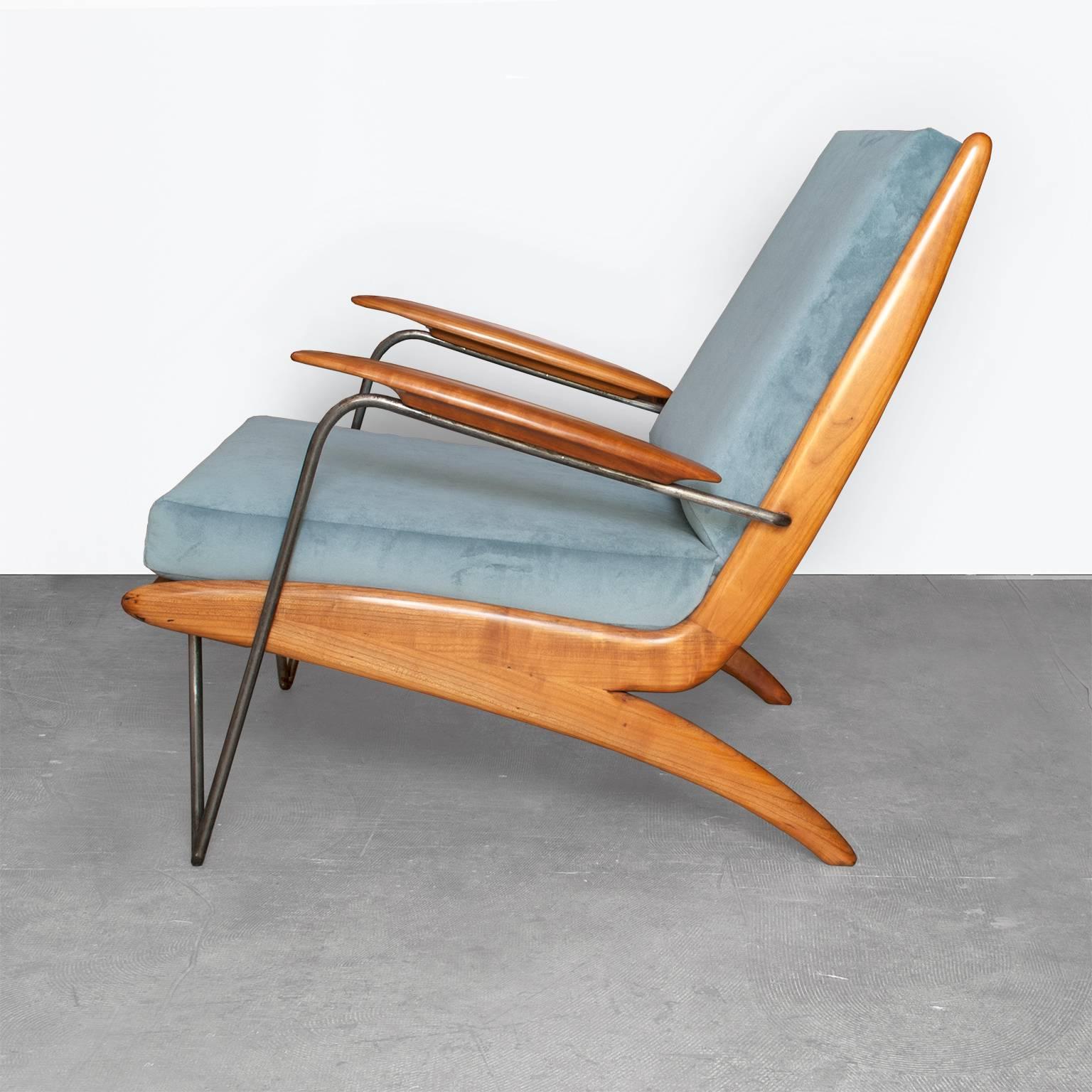 20th Century French Mid-Century Steel and Walnut Lounge Chair