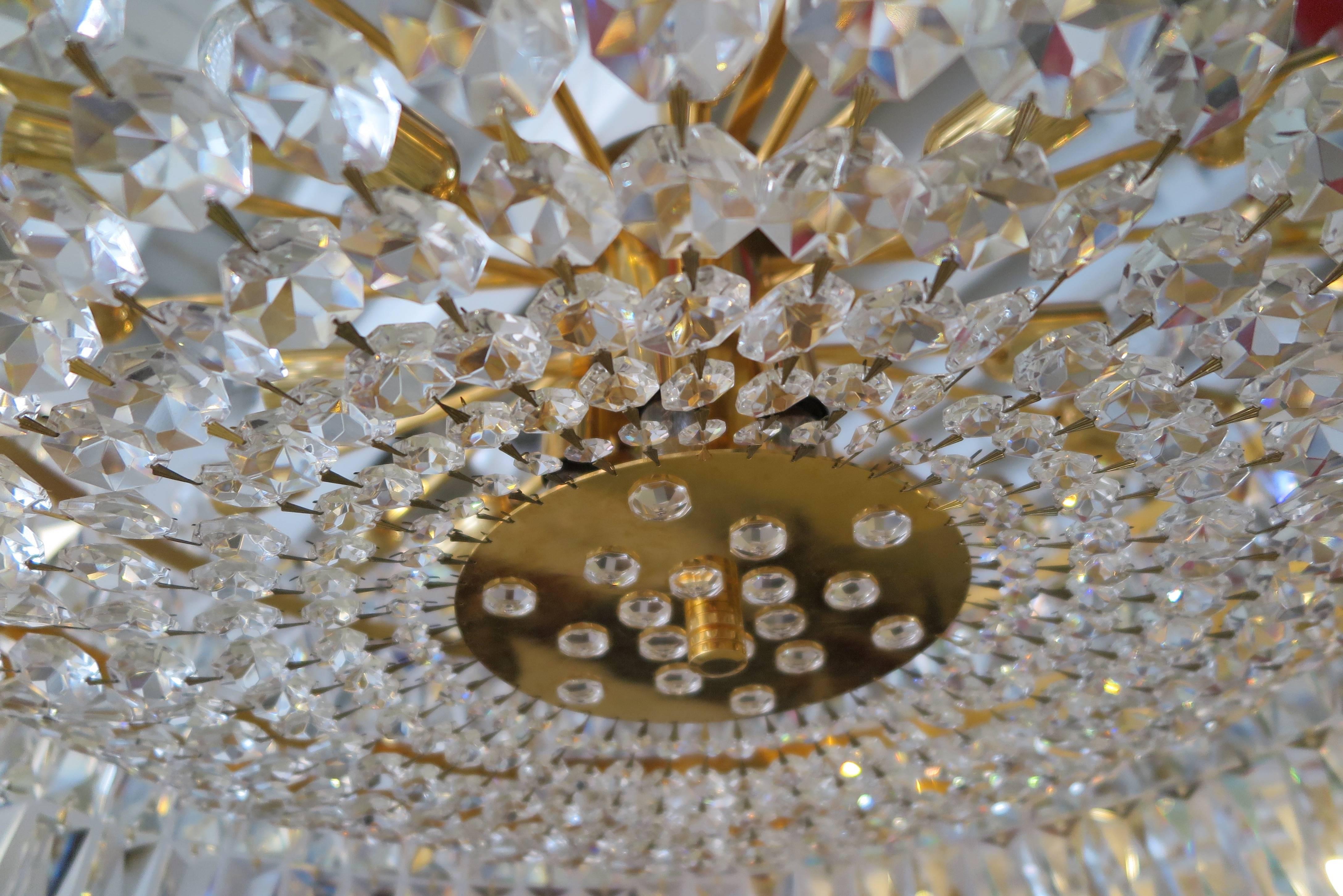 Late 20th Century Huge Crystal Chandelier by Lobmeyr for the Markthalle Feldkirch, Austria, 1972 For Sale