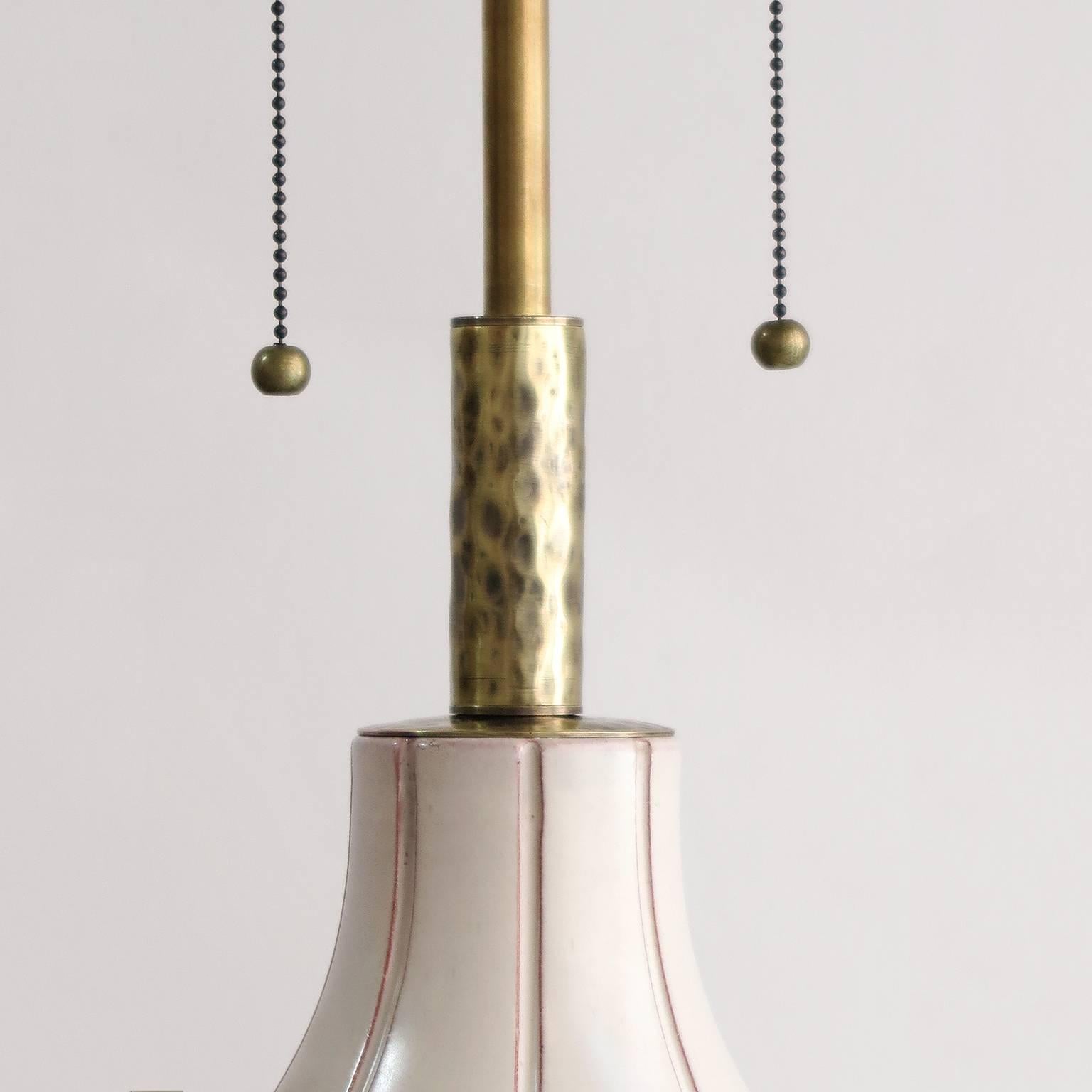Large Scandinavian Modern Ceramic Table Lamp by Ewald Dahlskog (Schwedisch) im Angebot