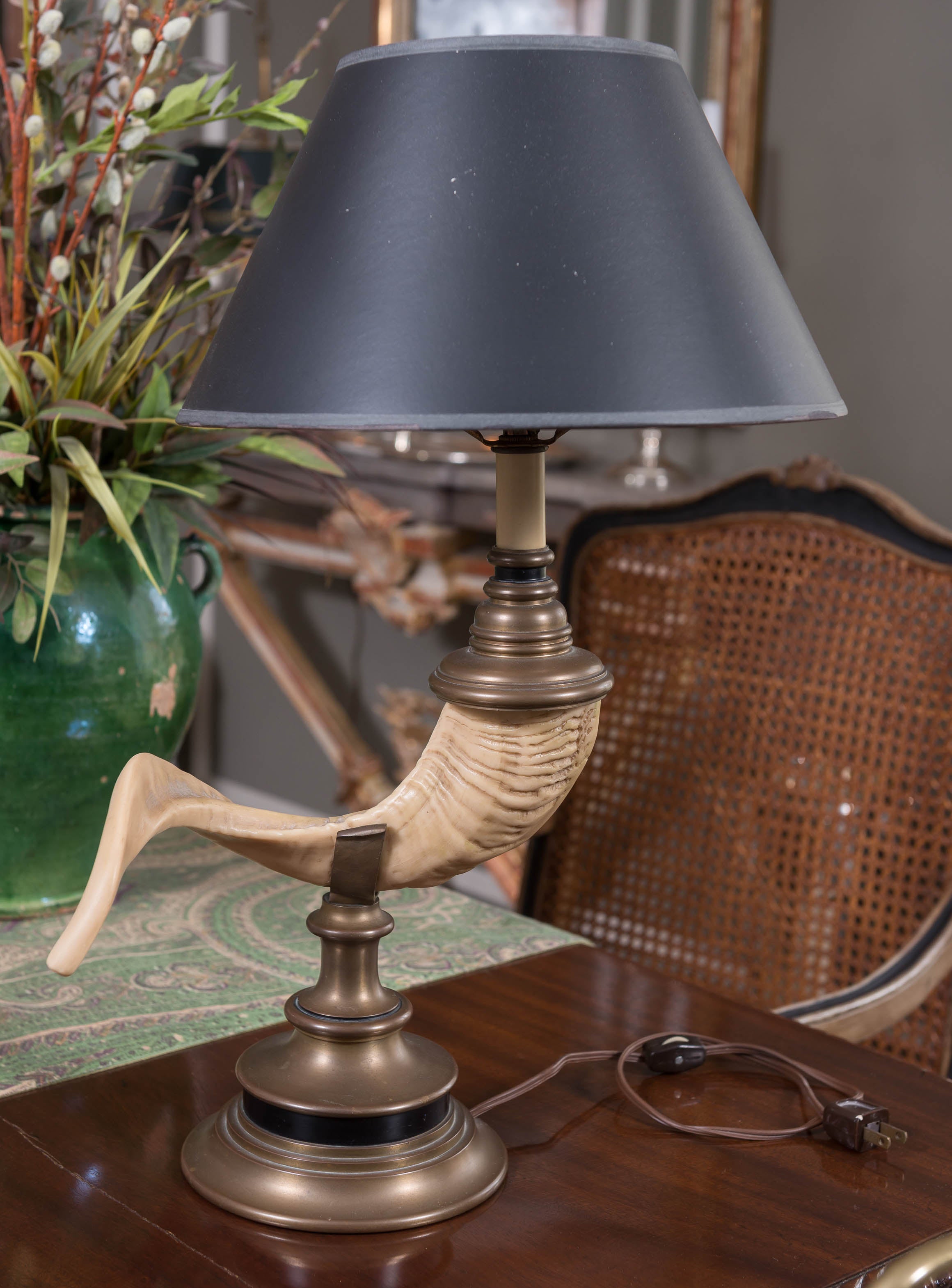 20th Century "Faux Rams Horn" Table Lamp on Circular Base For Sale