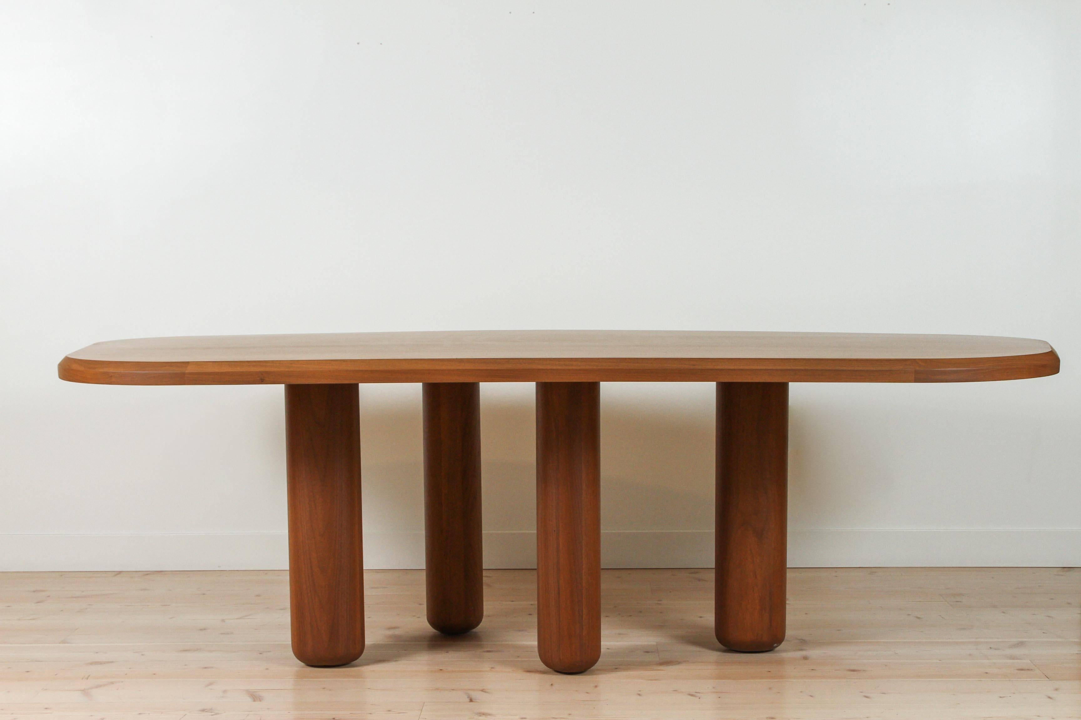 collection particuliere rough dining table