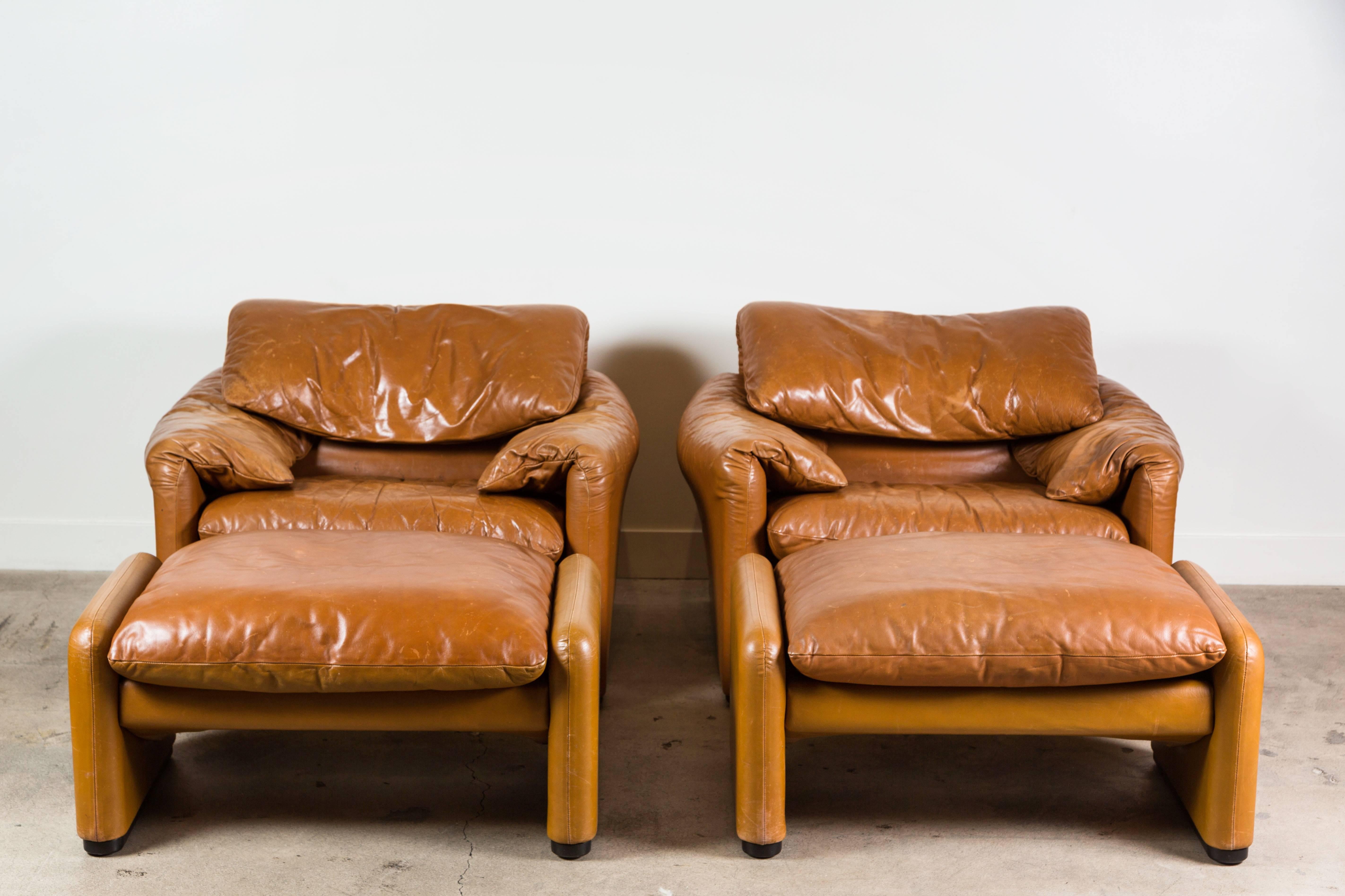 Pair of caramel leather 