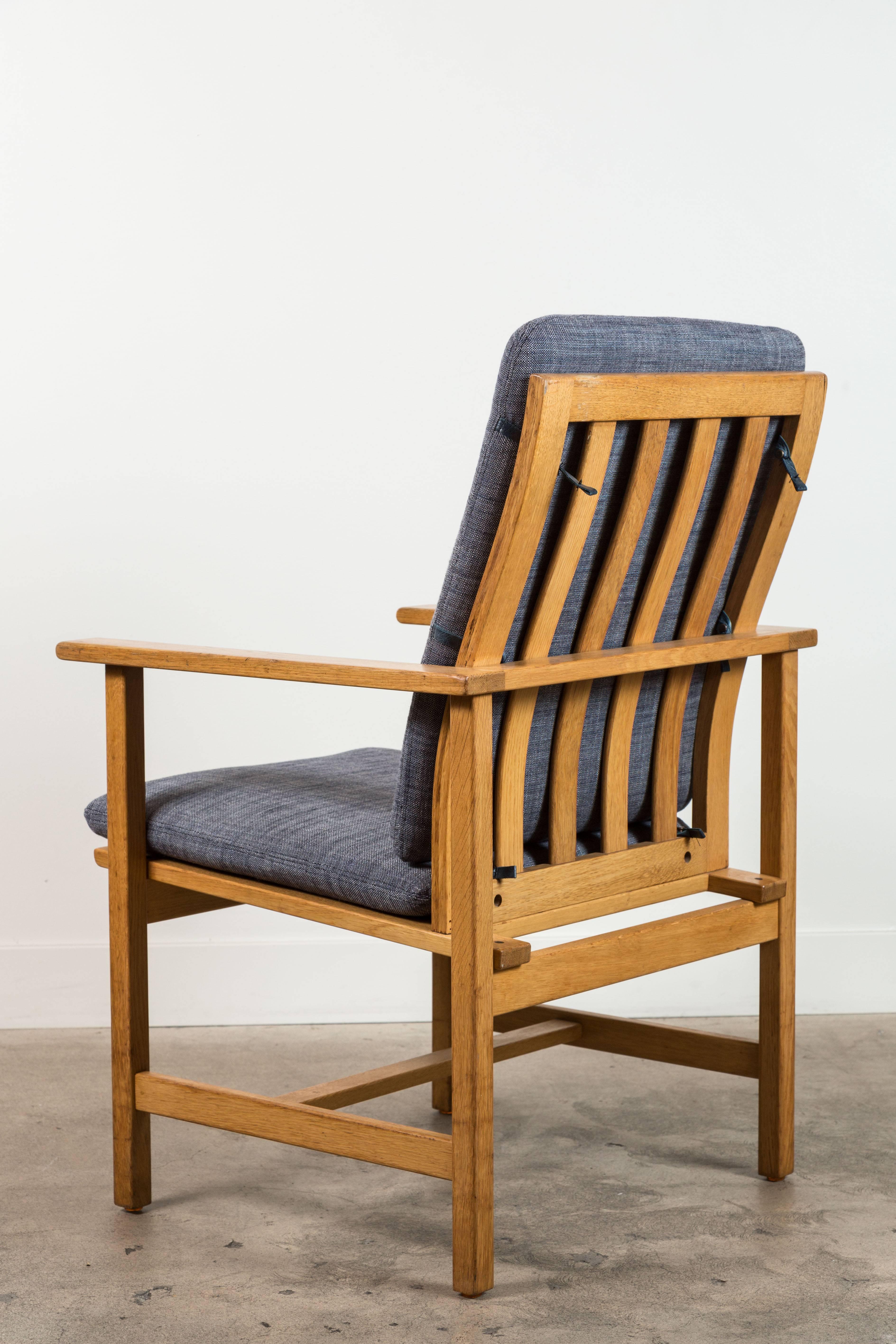 Single Danish Oak Lounge Chair by Børge Mogensen for Fredericia Stolefabrik 2