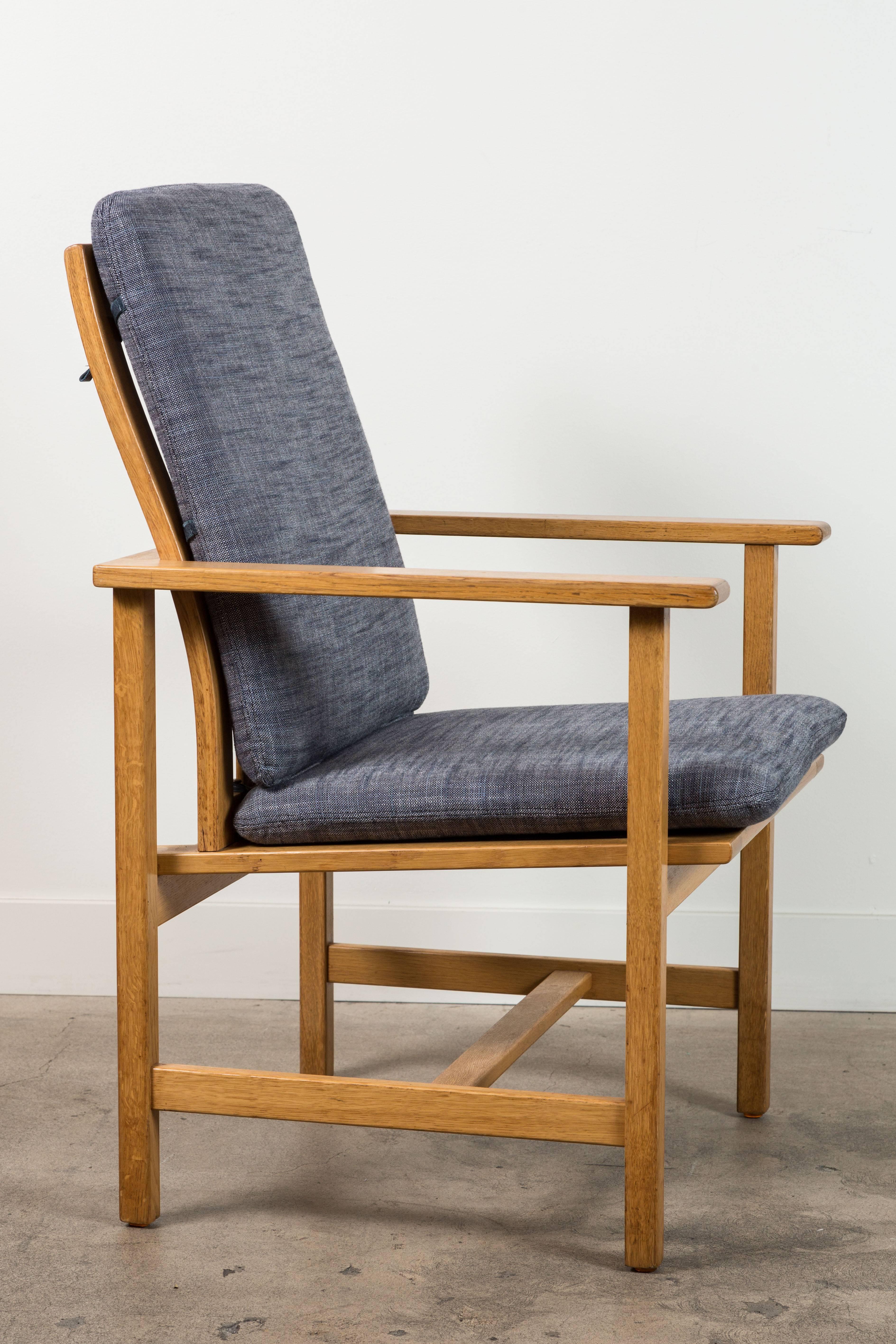 Mid-Century Modern Single Danish Oak Lounge Chair by Børge Mogensen for Fredericia Stolefabrik