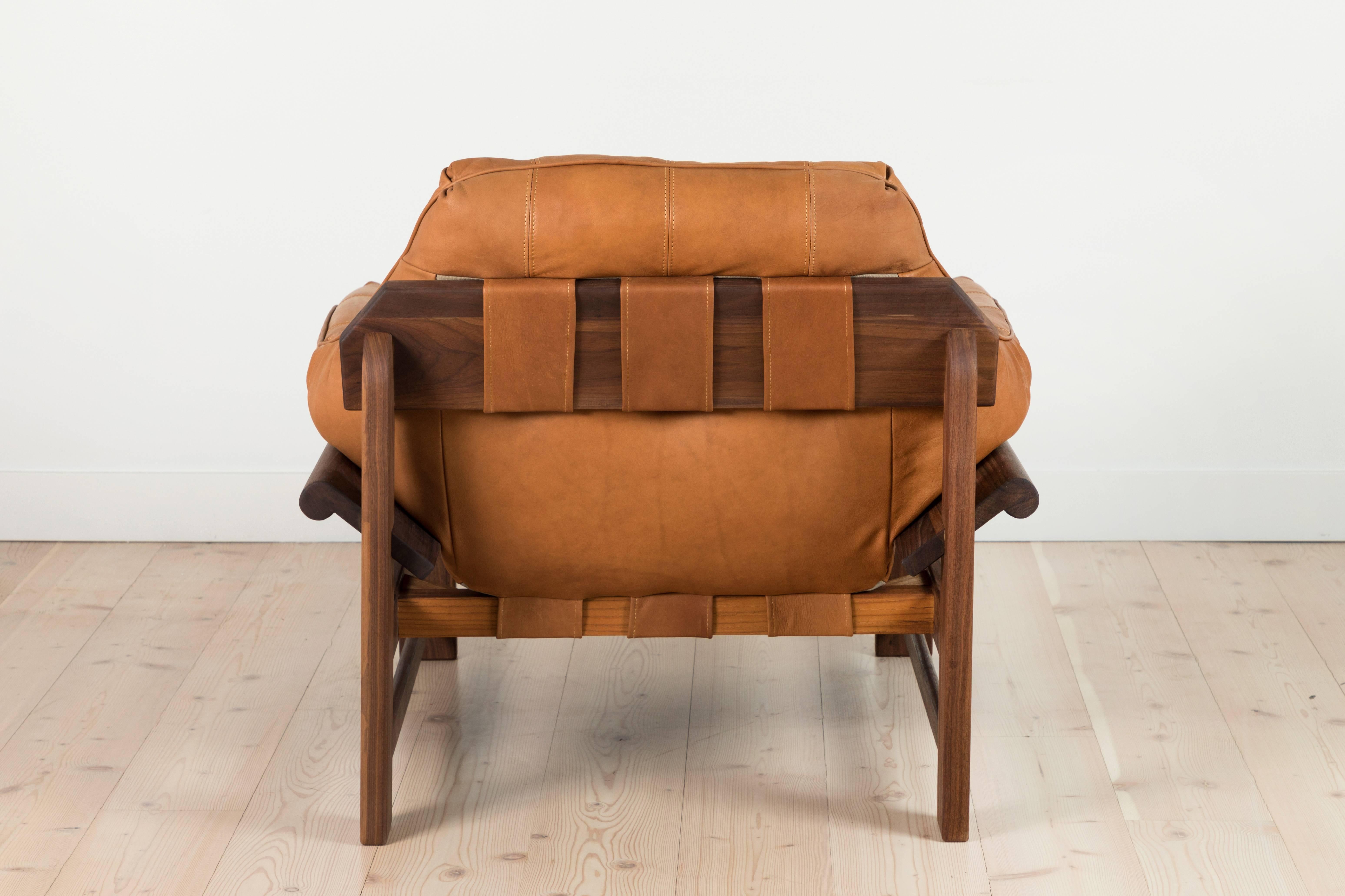 Pair of Leather and Oiled Walnut Ojai Lounge Chairs by Lawson-Fenning 3