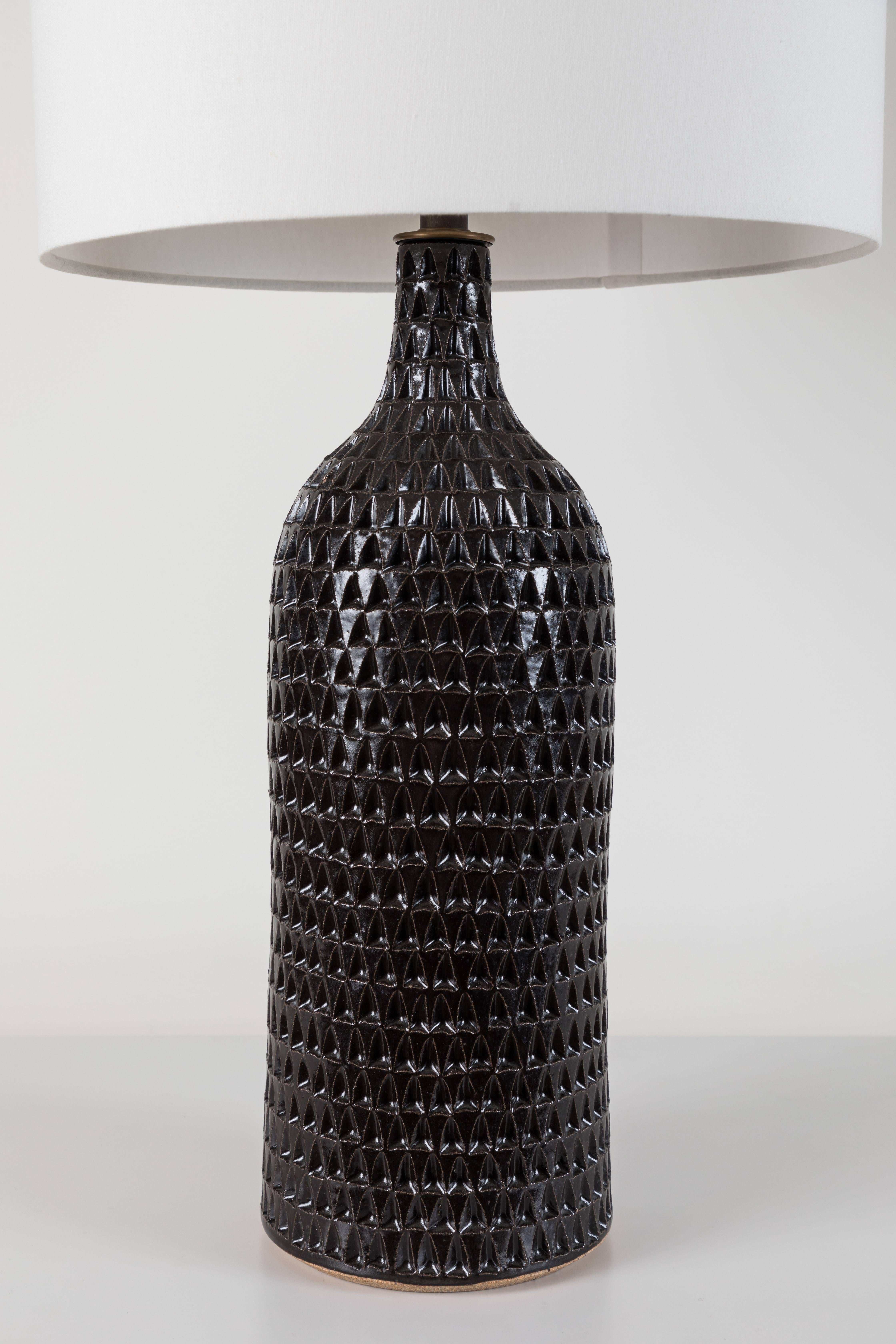 Mid-Century Modern Pair of XL Black Carved Bottle Lamps by Victoria Morris for Lawson-Fenning
