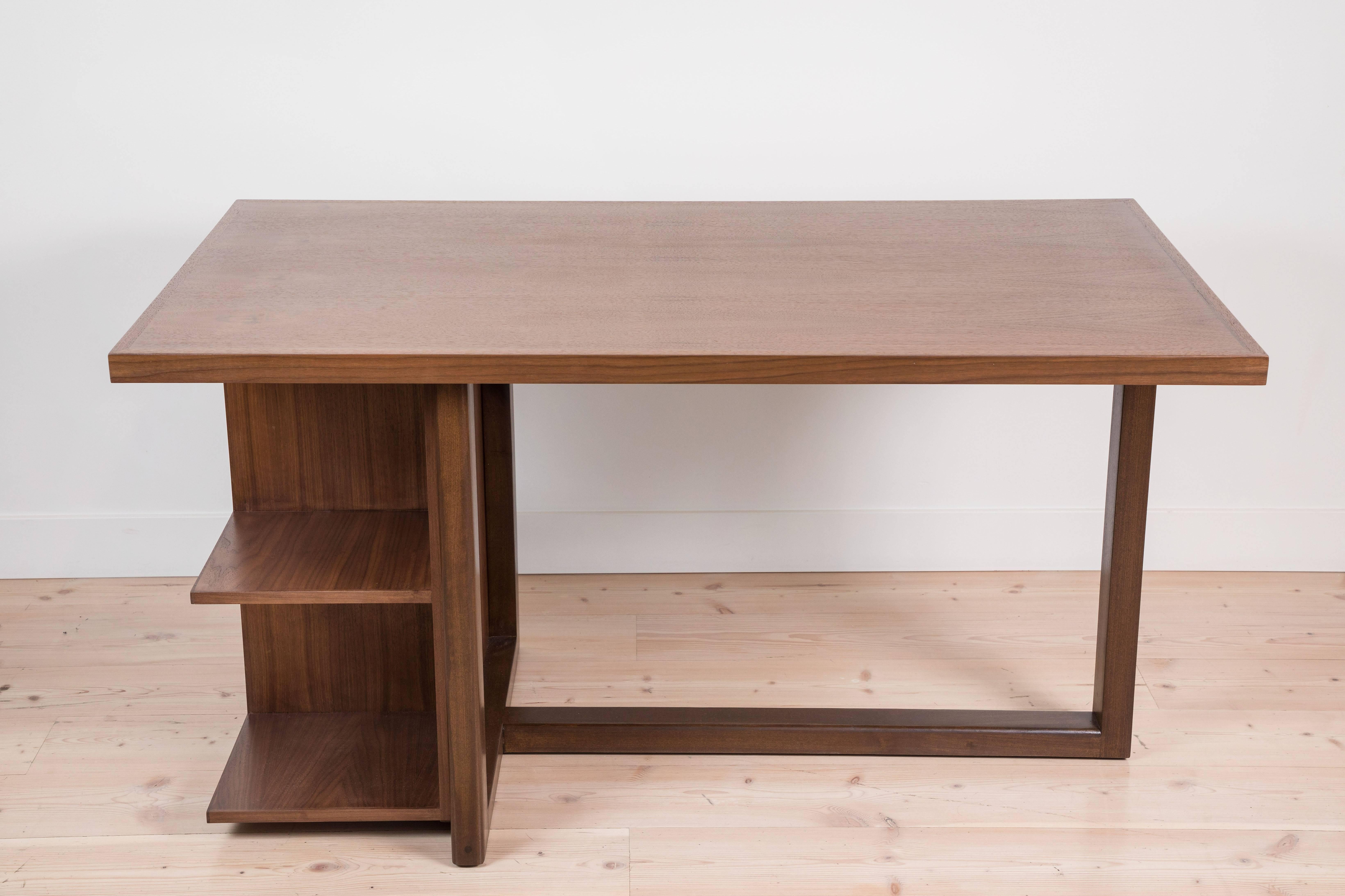 Ivanhoe Desk by Lawson-Fenning In New Condition In Los Angeles, CA