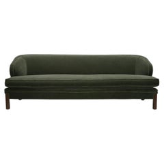 Divano Lawson-Fenning Douglas, mohair verde e noce massiccio, divano moderno