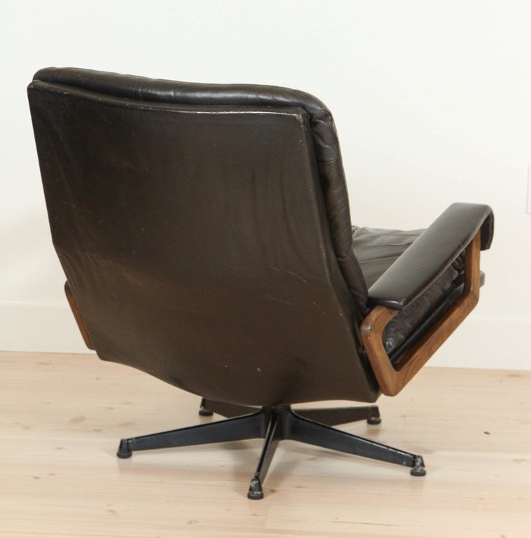 Mid-20th Century Pair of Rare King Chairs by Andre Vandenbueck for Strassel International