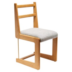 Silla de comedor Lawson-Fenning Cruz, roble macizo y latón, silla de comedor moderna