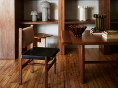 Silla auxiliar de comedor «Morro» de Lawson-Fenning, asiento de cuero tipo «sling», mohair y roble