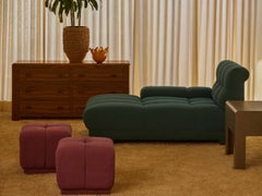 Josh Greene für Lawson-Fenning King: Pouf, beige Mohair, moderner Waschtischhocker