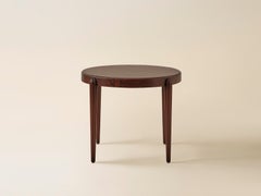 Mesita auxiliar de madera, Italia, alrededor de los años 60