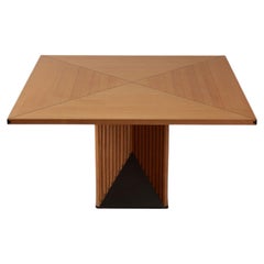 Rare Maestro Dining Table by Gianfranco Frattini