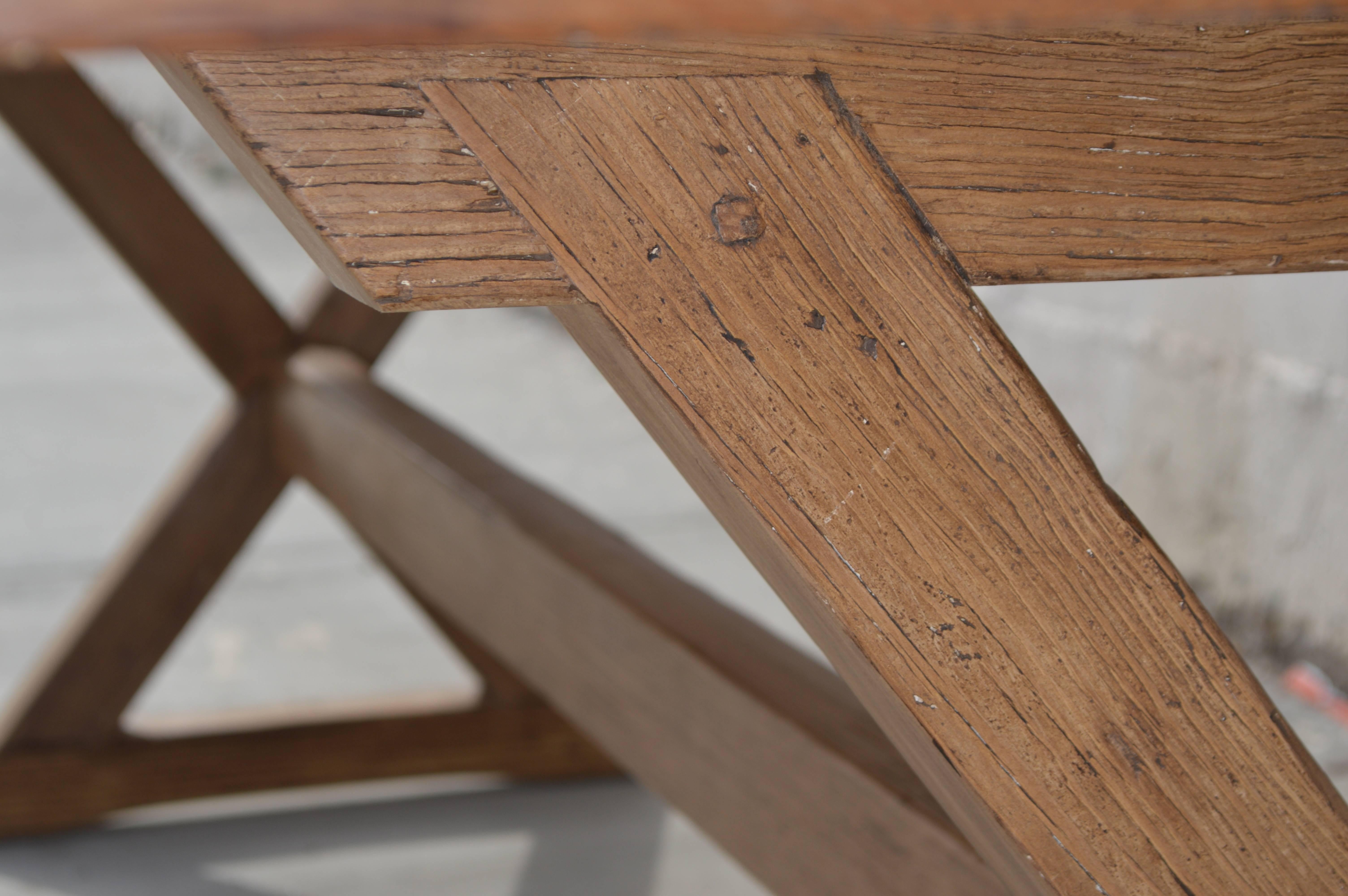 X-Trestle Table in Reclaimed Heart Pine, Custom Made by Petersen Antiques In Excellent Condition In Los Angeles, CA