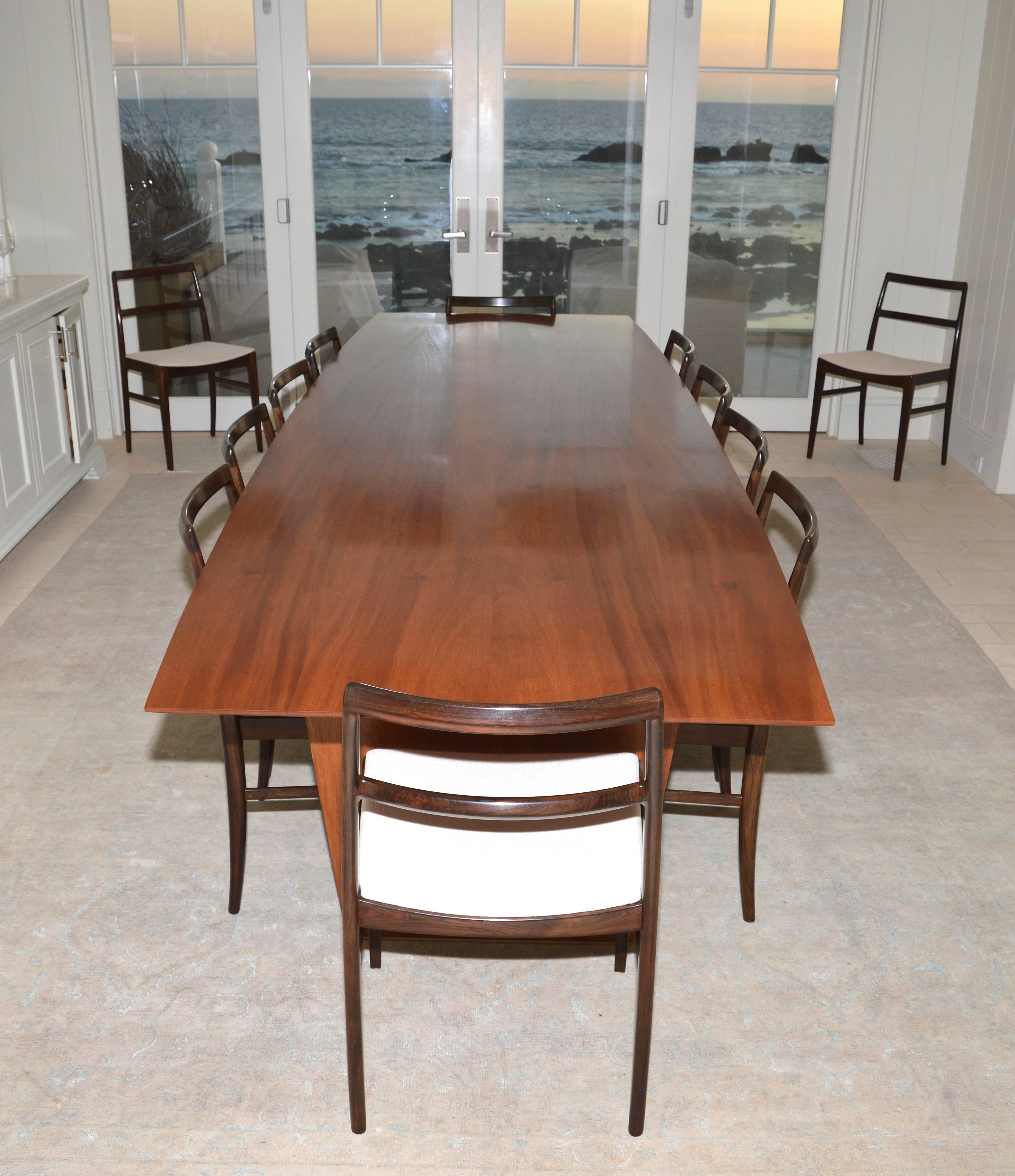 Dining Table in Solid Bookmatched Mahogany, Custom Made by Petersen Antiques For Sale 4