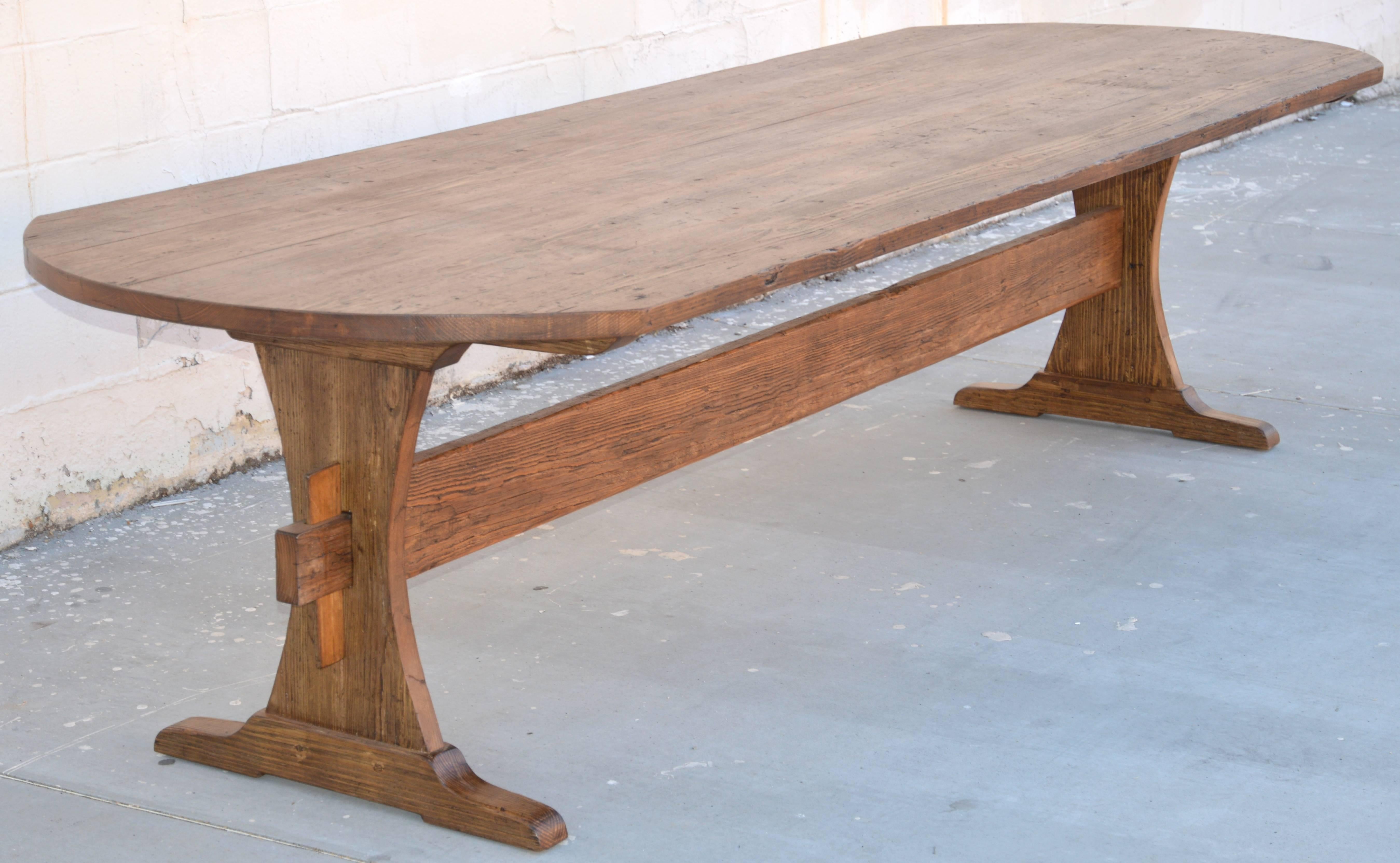 Américain Table de ferme personnalisée en forme de cœur en bois de récupération, fabriquée sur commande en vente