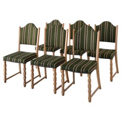Chaises de salle à manger en chêne sculpté Henning Kjaernulf, lot de 6, Danemark, années 1950