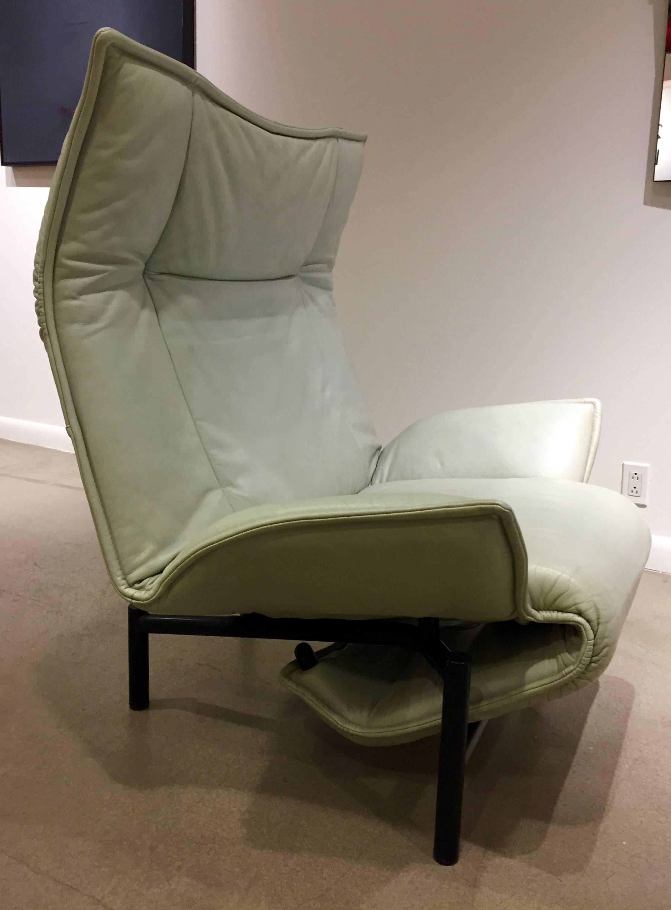 Modern Verandah Chair by Vico Magistretti for Cassina For Sale