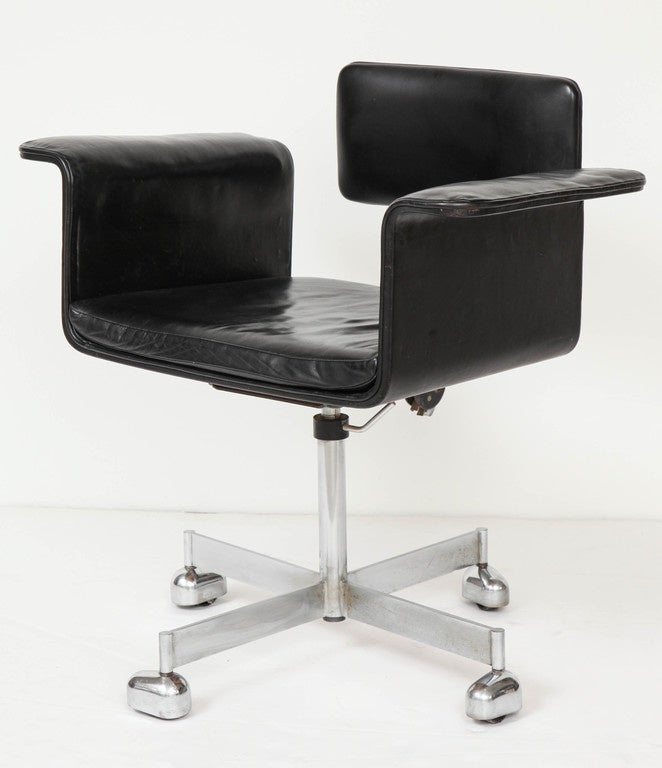 Danish Leather Chair by Jørgen Rasmussen for Kevi 4
