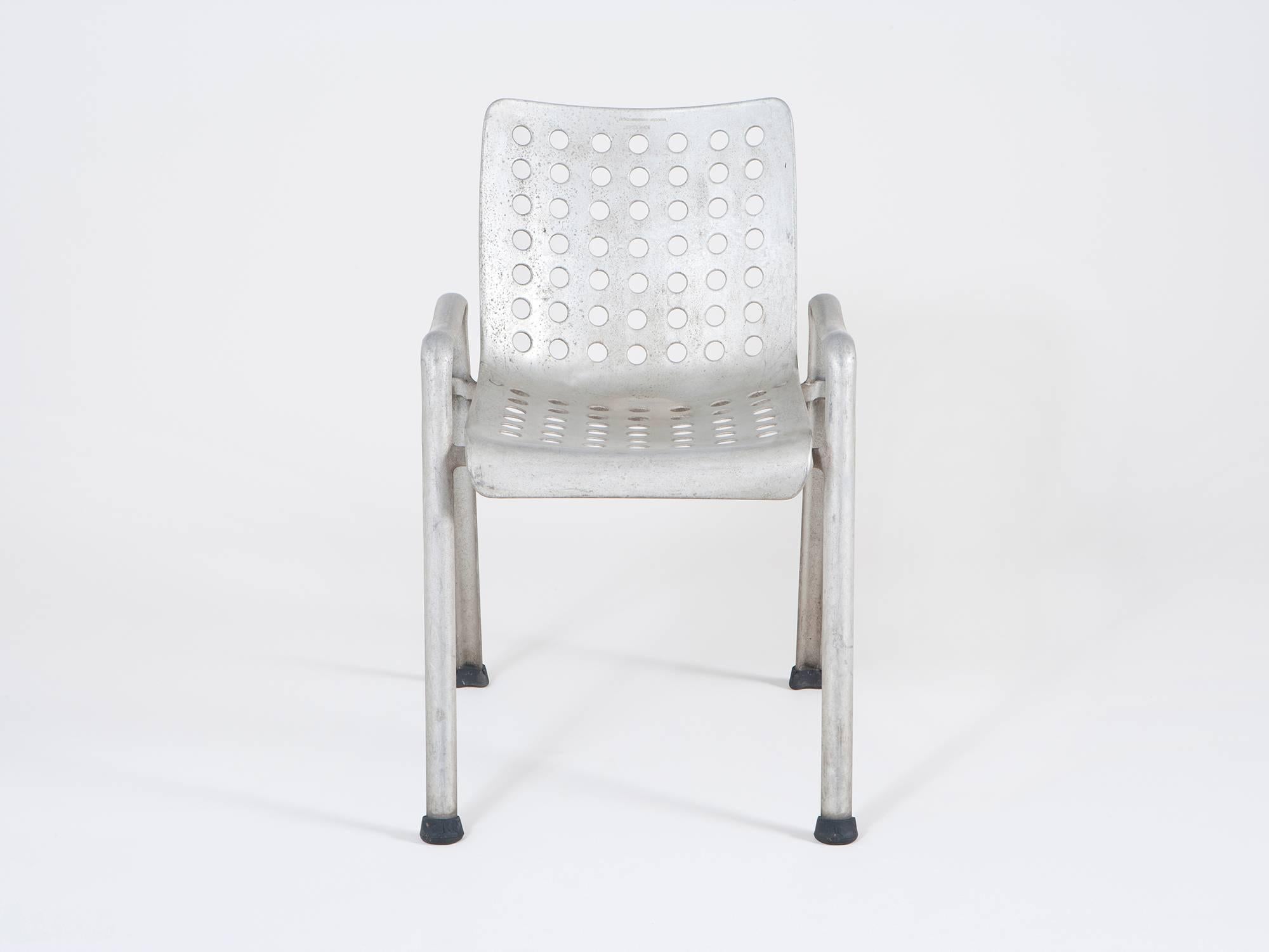Modernist aluminum chair designed by Hans Coray in 1938 for the Swiss National Exhibition of 1939 and fabricated by the original manufacturer, MEWA. This is an early 