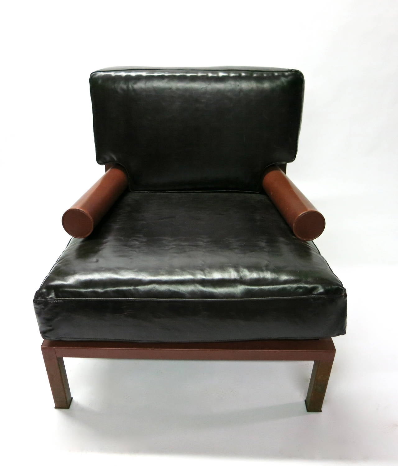 Wide lounge chair in leather, model 
