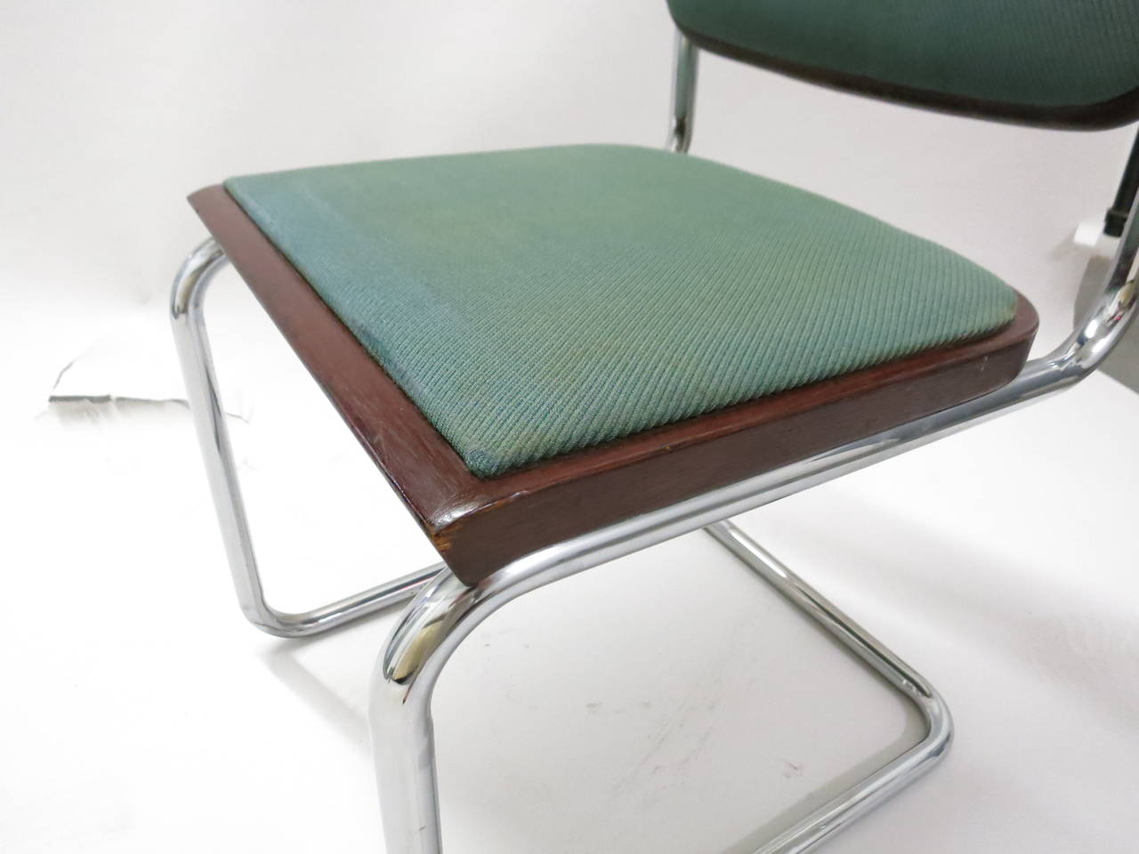 100 Cesca-Stühle von Marcel Breuer für Knoll:: 1985:: USA (Ende des 20. Jahrhunderts)