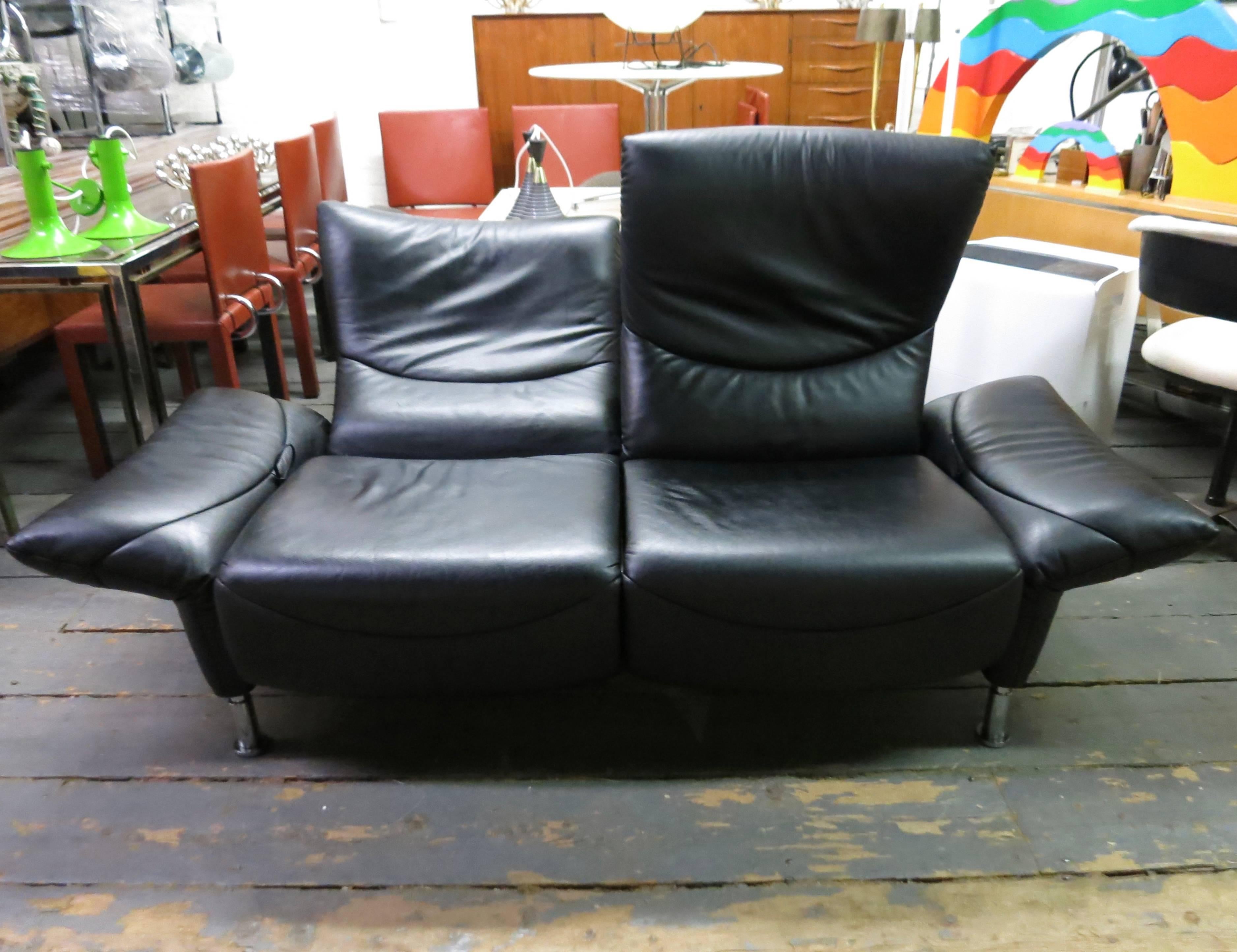 Modern  Love Seat with  De Sede, stamped in the leather 1990s Made in Switzerland