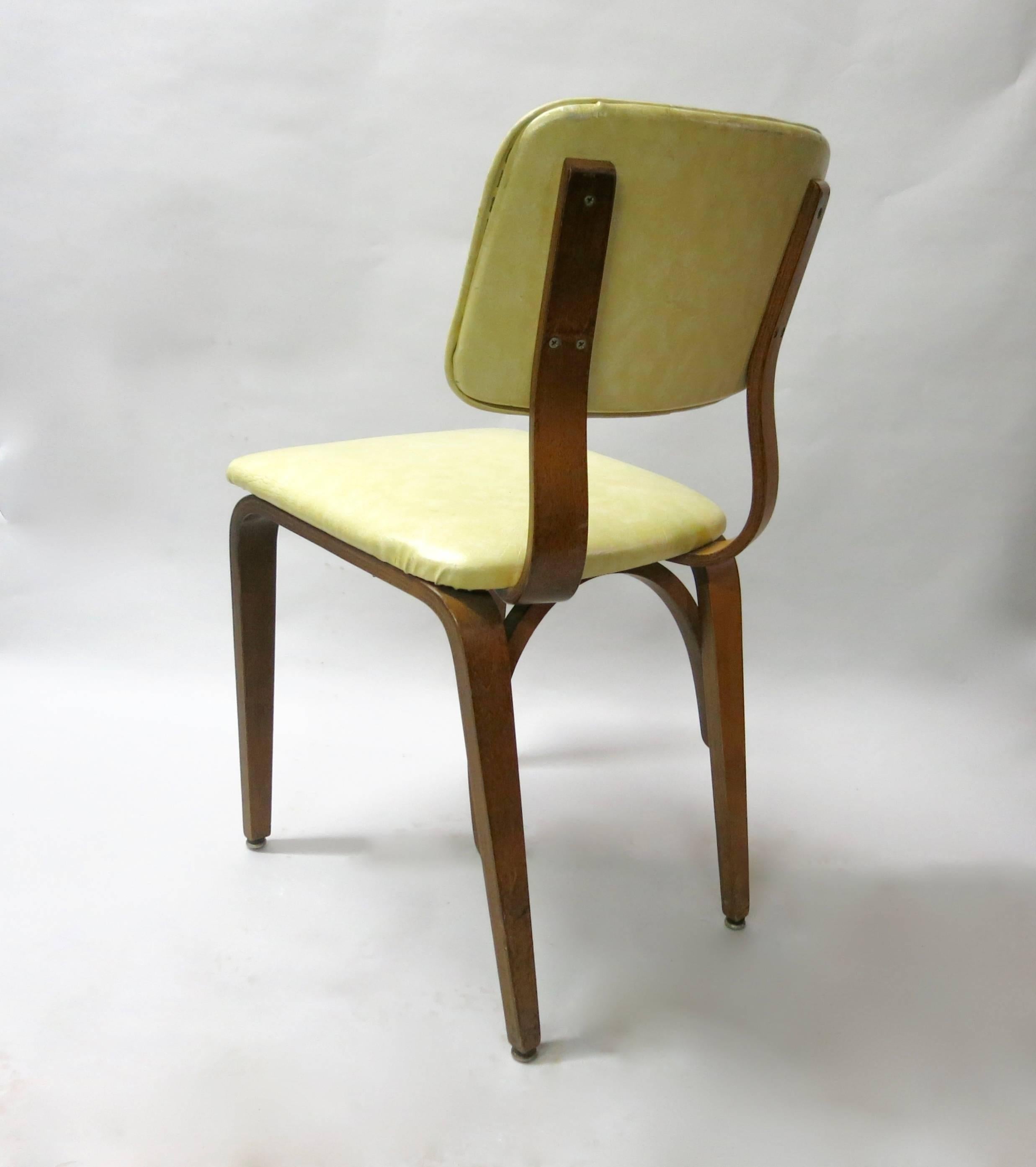 Set of 16 Dining Chairs by Thonet, circa 1960 In Good Condition In Jersey City, NJ