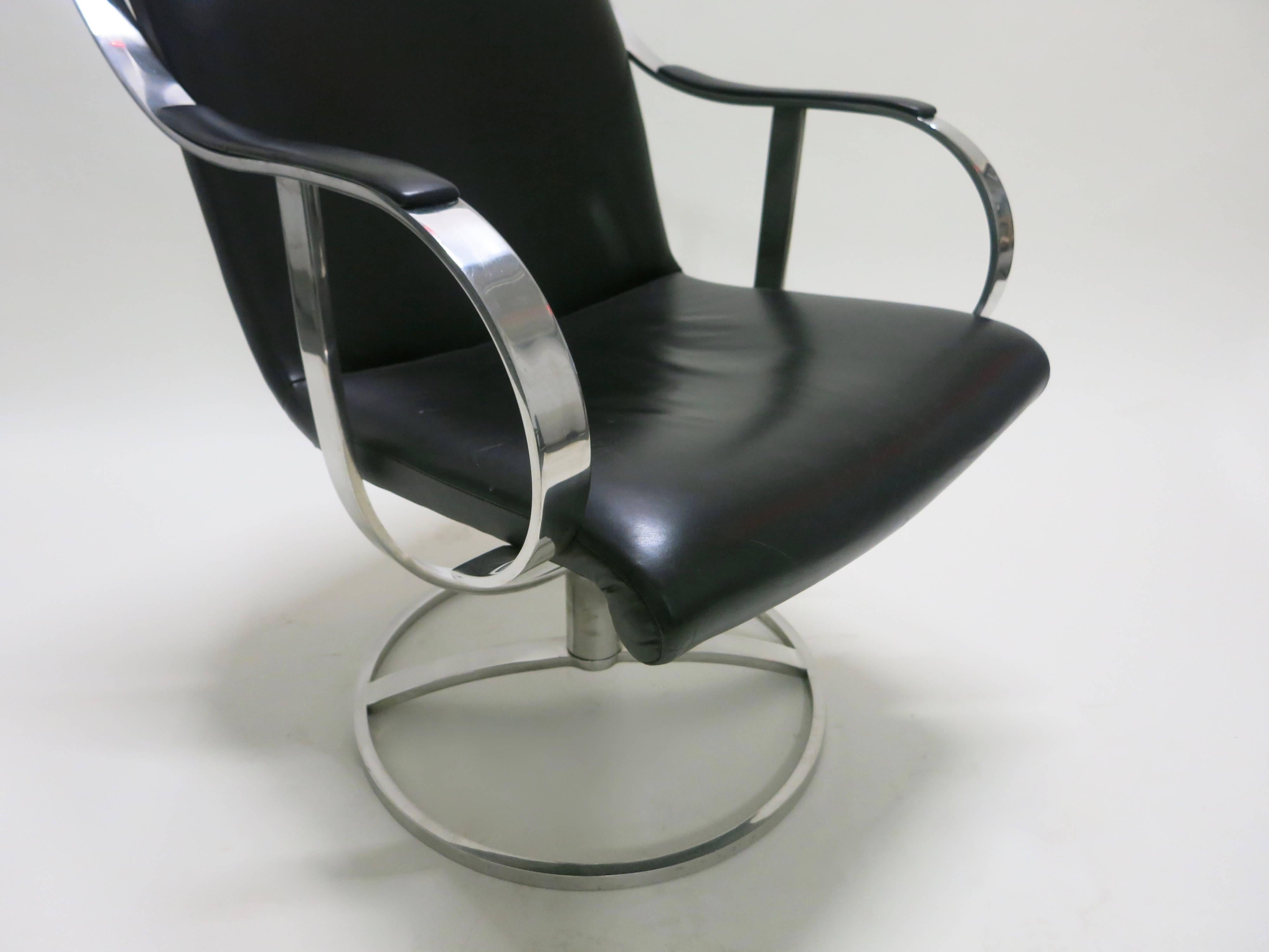 Pair of Swivel Chairs by Gardner Leaver for Steelcase, circa 1965, American 5
