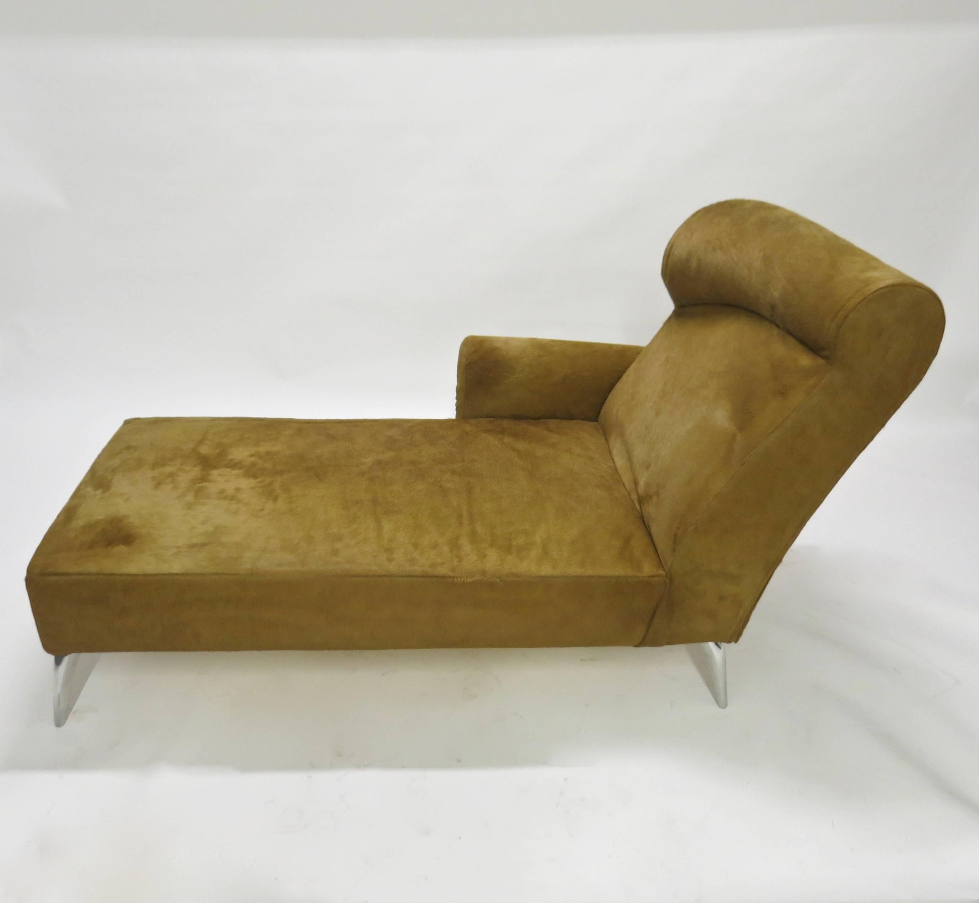 Chaise Longue in Cowhide by Philippe Starck for Driade Aleph, circa 1990, Italy In Excellent Condition In Jersey City, NJ