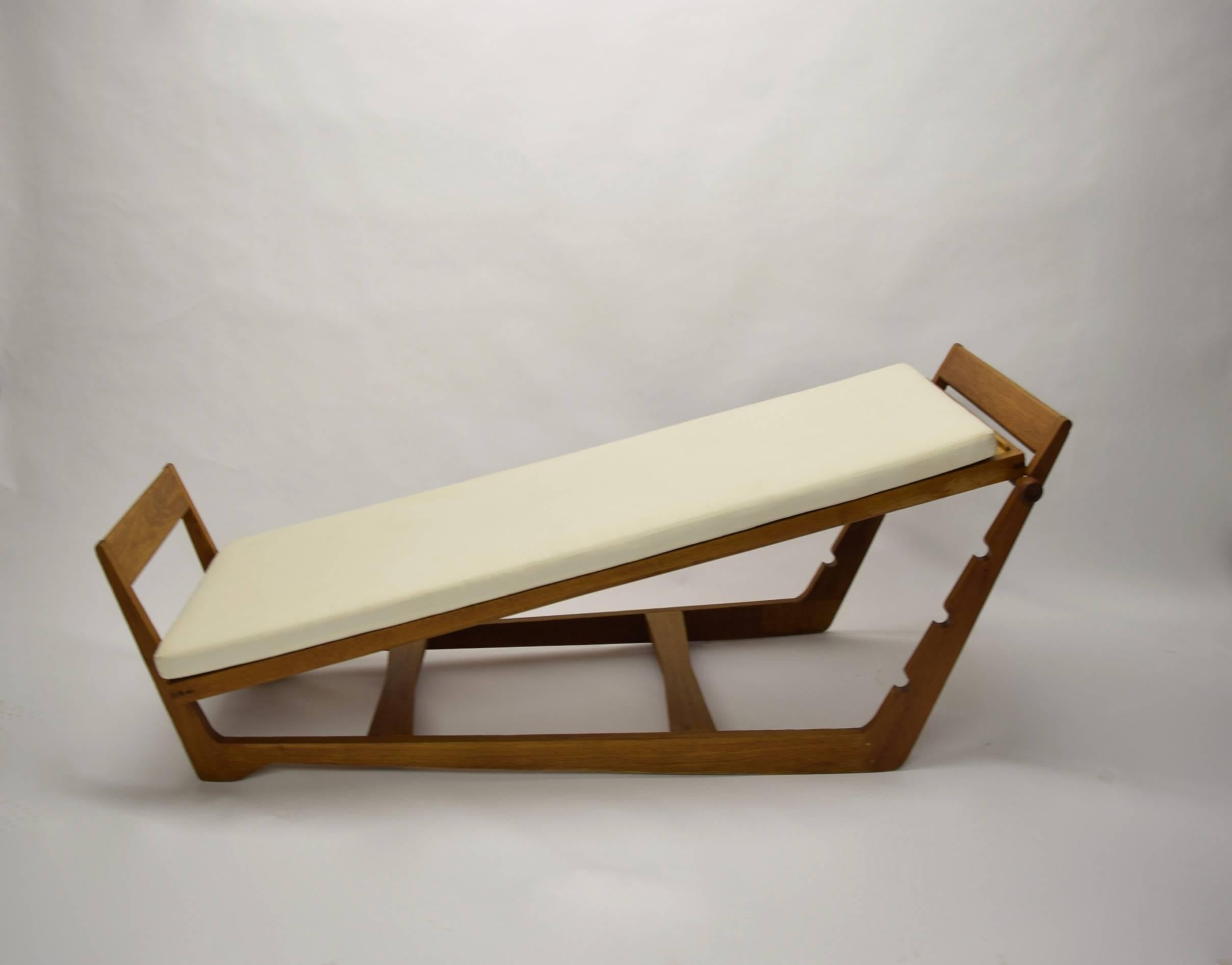 Mid-Century Modern Oak Daybed designed by Maurice Pre, circa 1950, Made in France For Sale