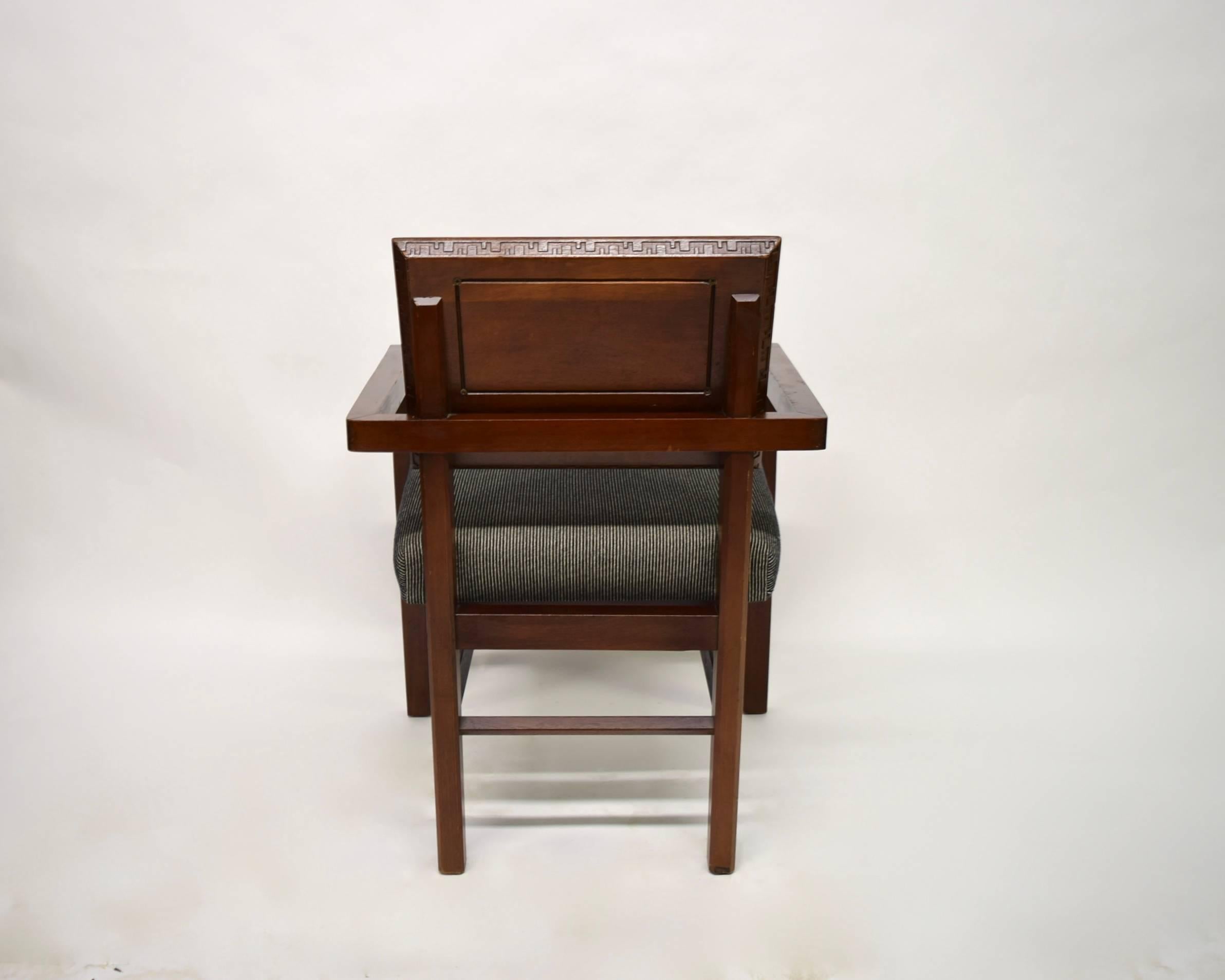 Late 20th Century Set of Eight Taliesin Dining Chairs by Frank Lloyd Wright for Heritage-Henredon