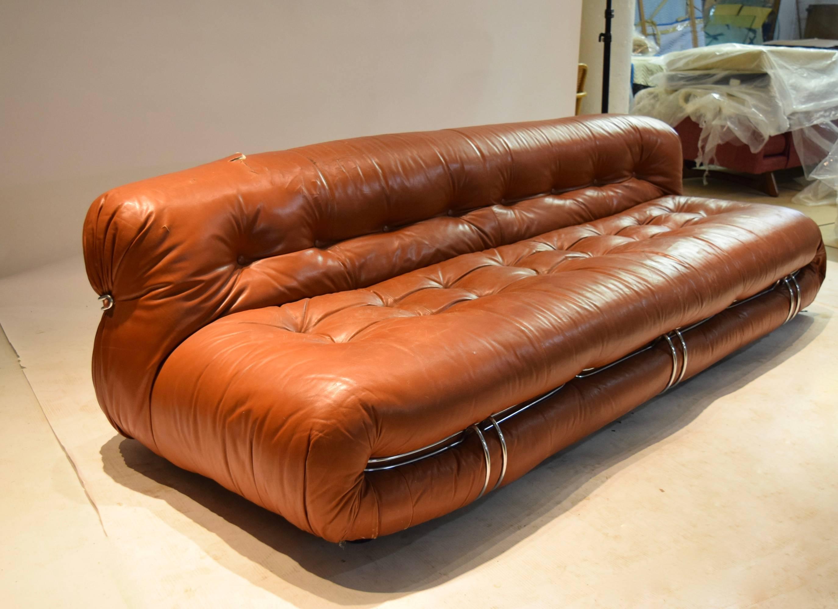 Three-seat vintage Soriana sofa in original brown leather needs to be upholstered. Buyer can supply leather to have sofa upholstered for an additional $2400.
Buyer supplies leather
Upholstery guaranteed.
