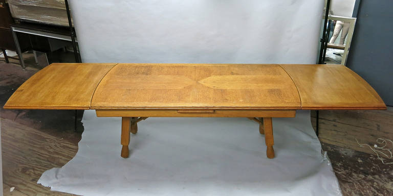 Mid-20th Century Extending Oak Dining Table by Guillerme et Chambron, France